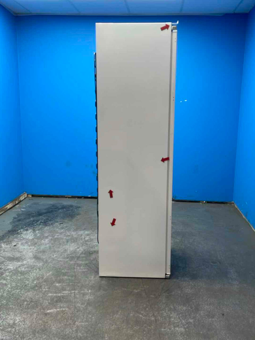 #GRC-160-779 - Candy CUS518EWK Integrated 204L Tall Freezer