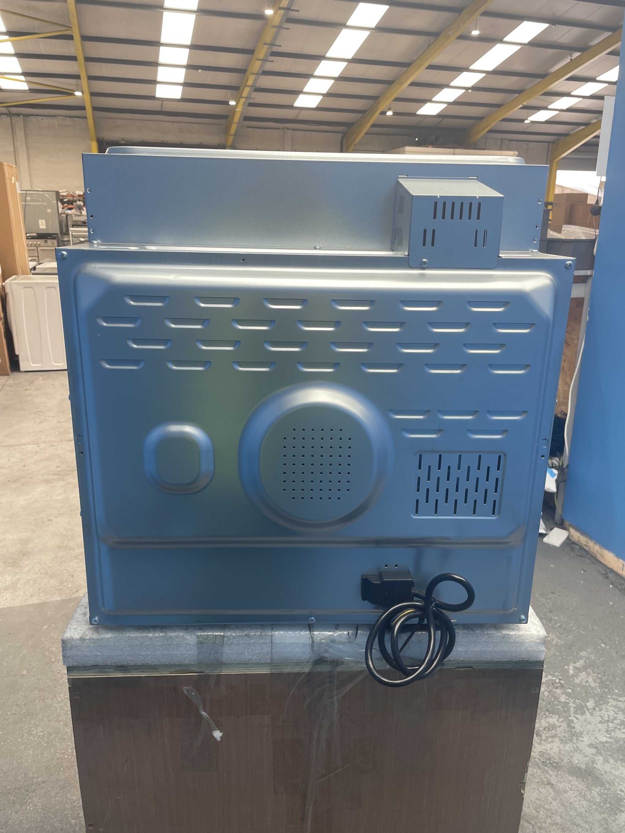 #GRC-158-788 - Midea Xpress MBO65M40M04E-SS Static Built-In Single Oven