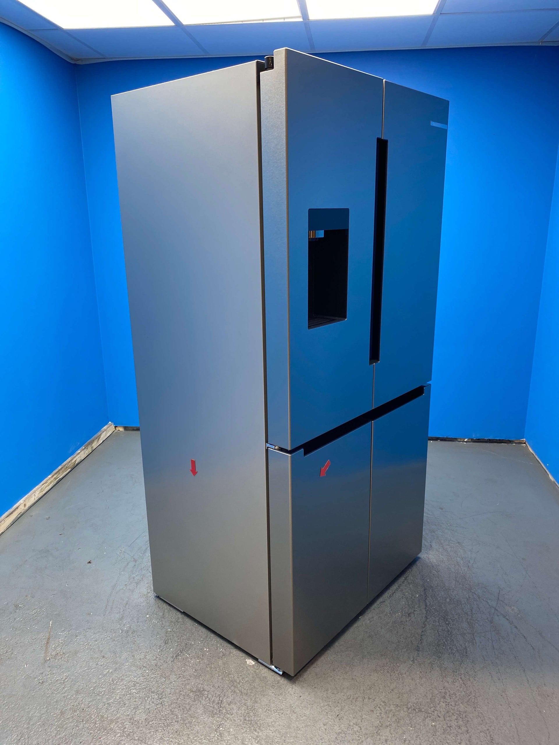 Bosch Series 6 KFI96APEAG 4-Door American Fridge Freezer