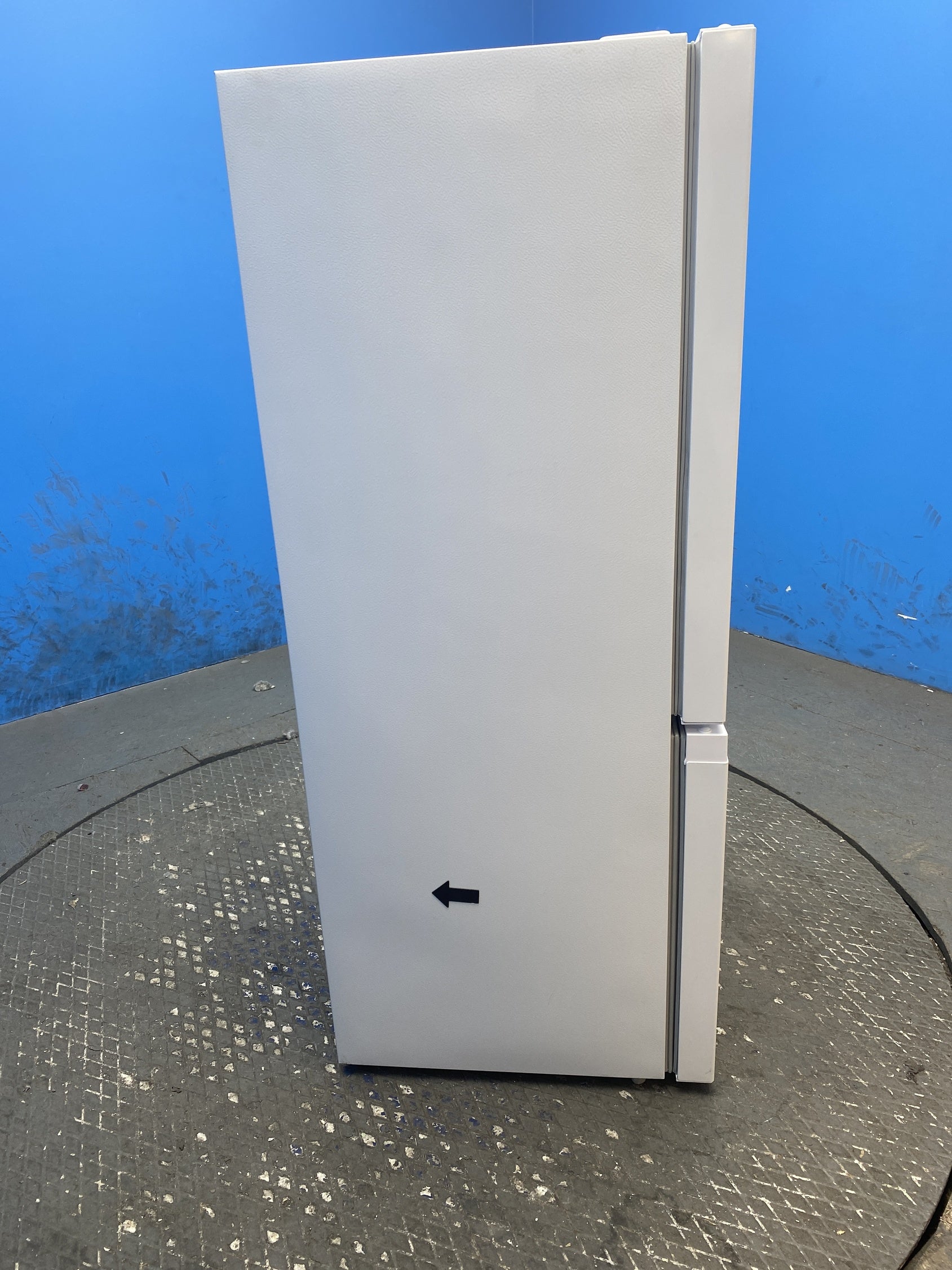 #GRC-158-804 - Midea MDRB202FGE01 47cm Wide Low Frost Combi Fridge Freezer