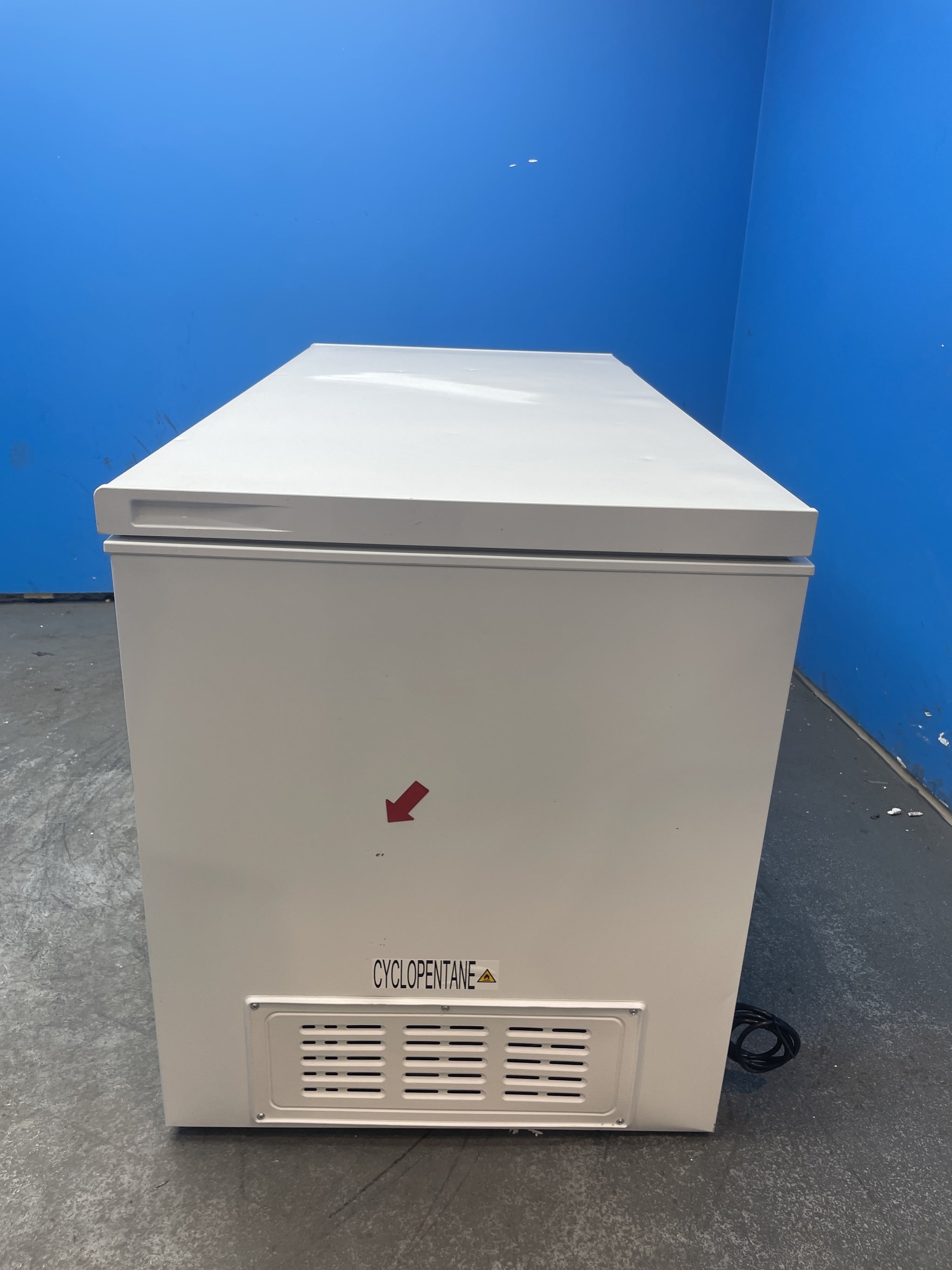 #GRC-161-881 - Hisense FC571D4AWLYE 372L Winter Guard Chest Freezer