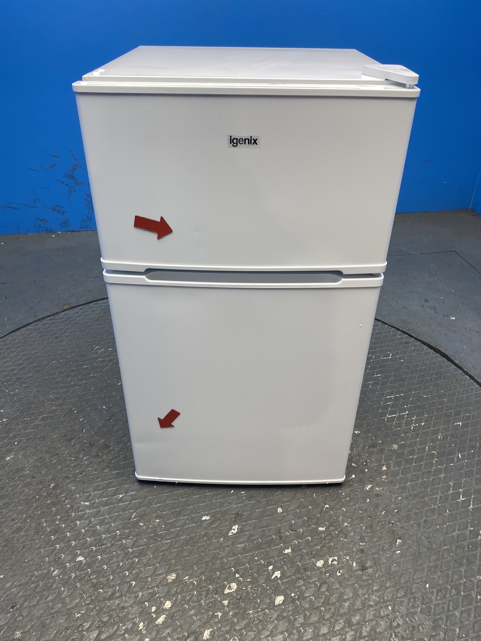 Igenix IG347FF 96 Litre Undercounter Fridge Freezer