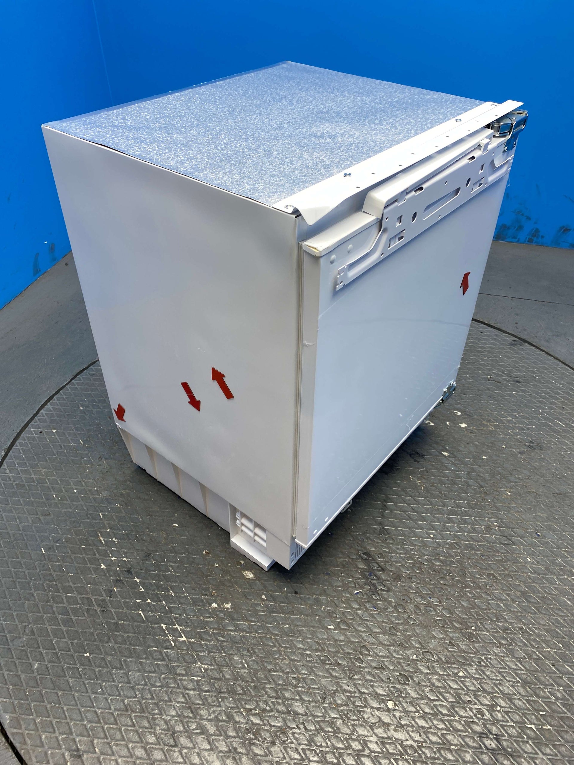 Hoover HOMLSE68EWKP Integrated Under Counter Larder Fridge