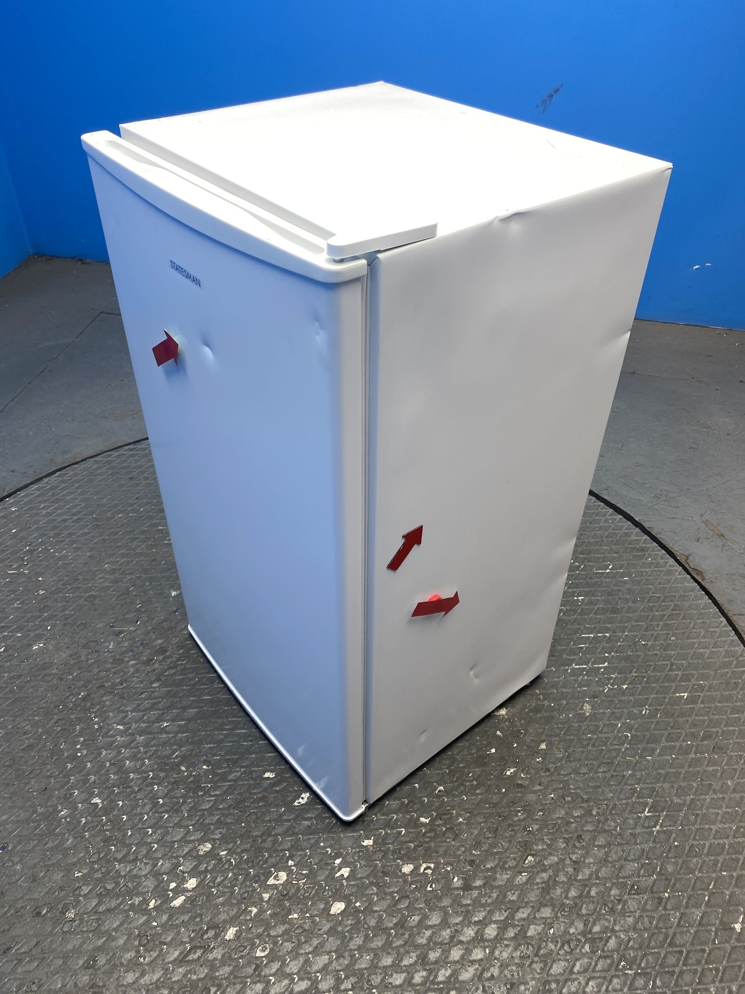 Statesman UC47LFW 93 Litres Under Counter Fridge