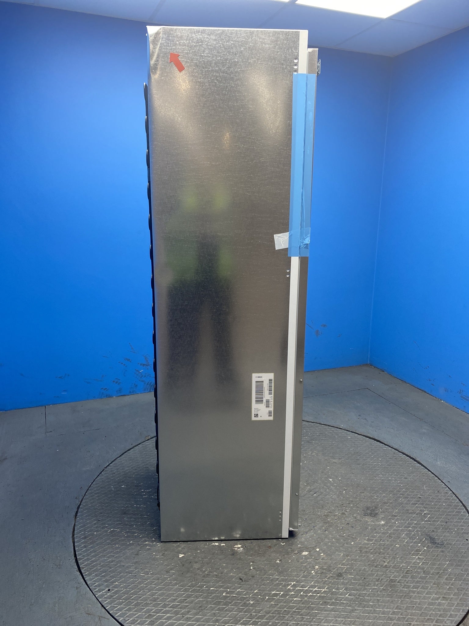Bosch 310L Integrated Tall Fridge with MultiBox XXL