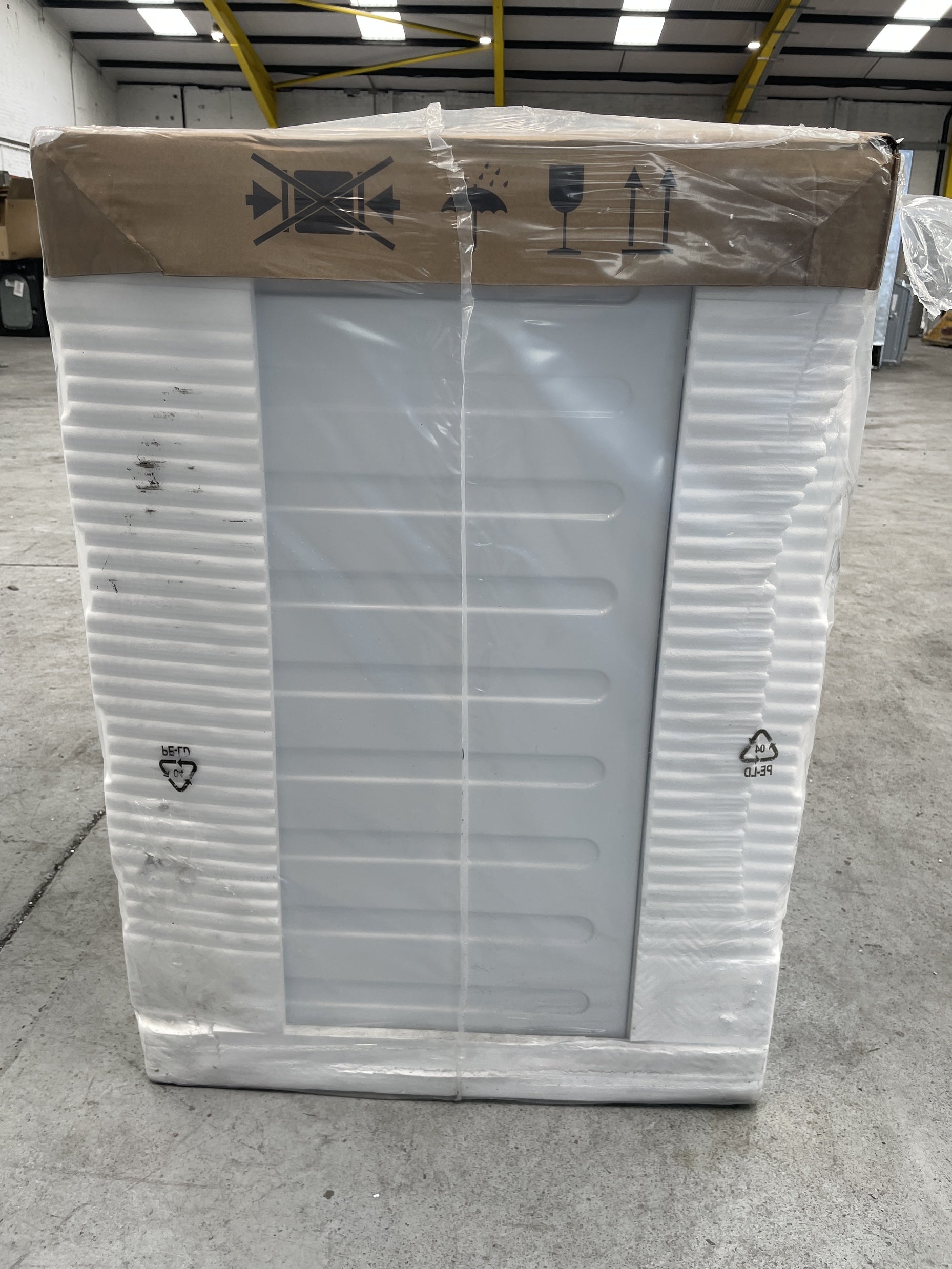 #GRC-158-243 - AEG ProSteam LF7C8636BI 8kg 1600rpm Integrated Washing Machine