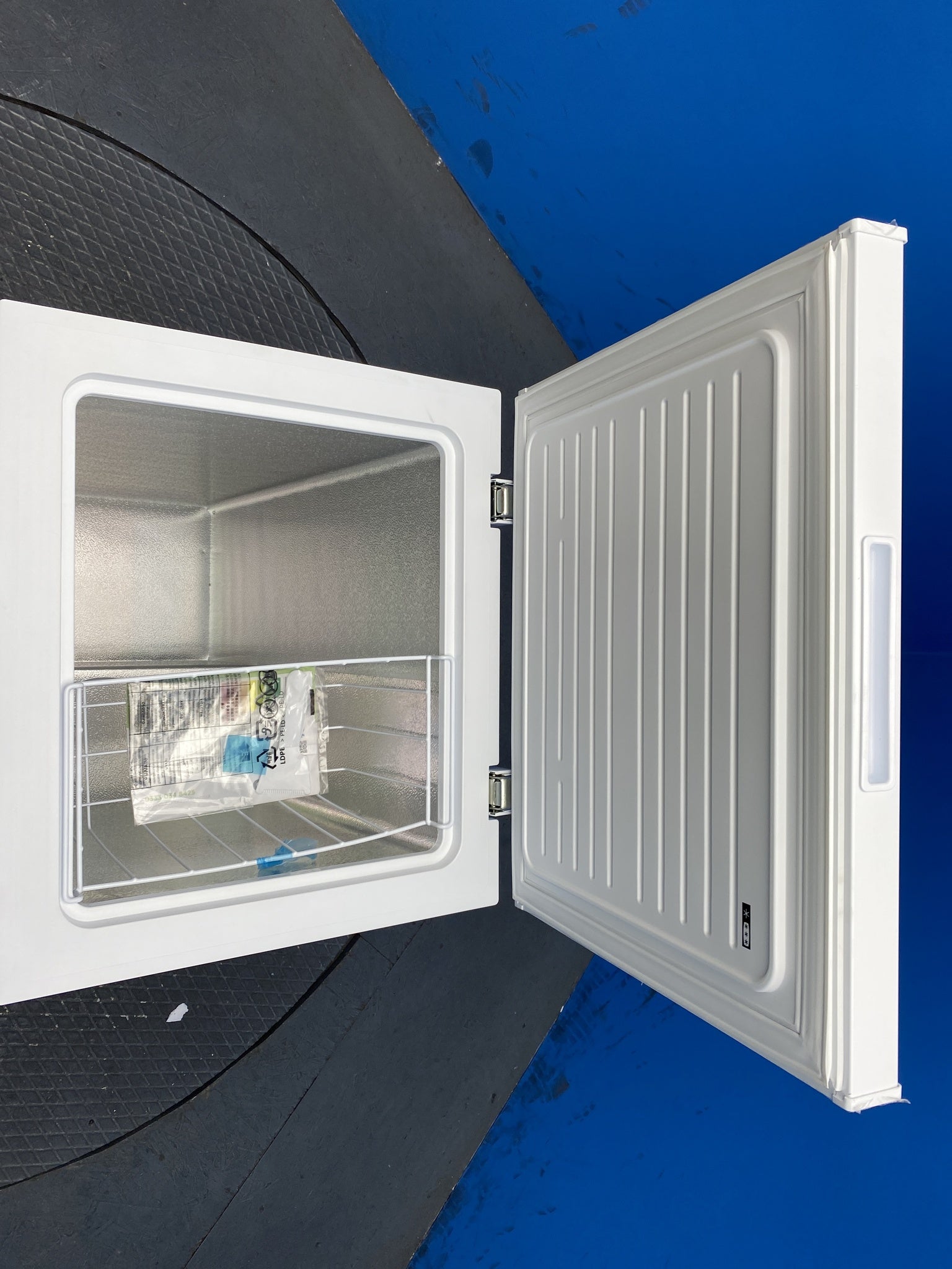 COMFEE' RCC100WH2(E) 99L Freestanding Chest Freezer