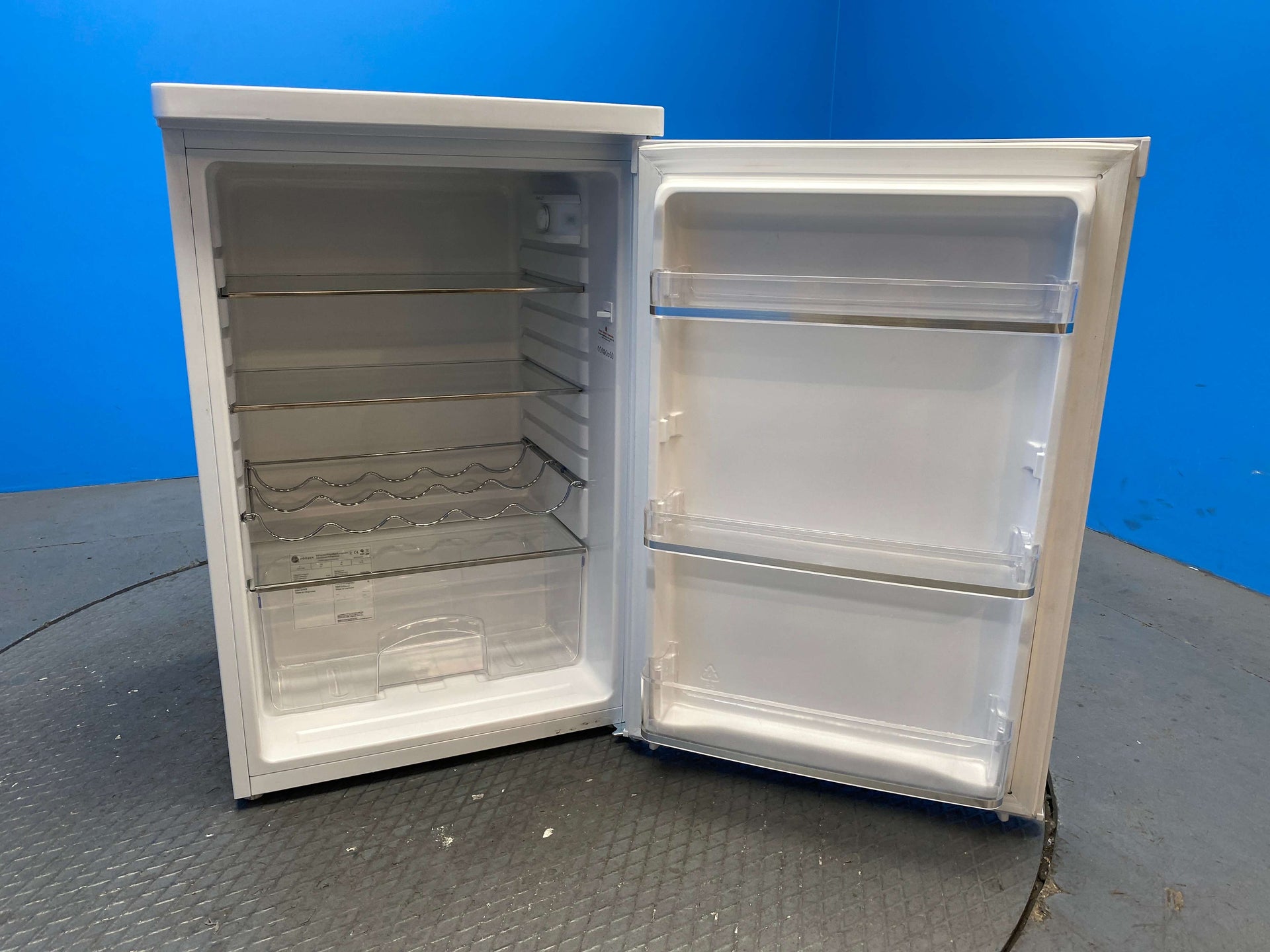 Hoover HFLE54WN 127 Litre Table Top Refrigerator