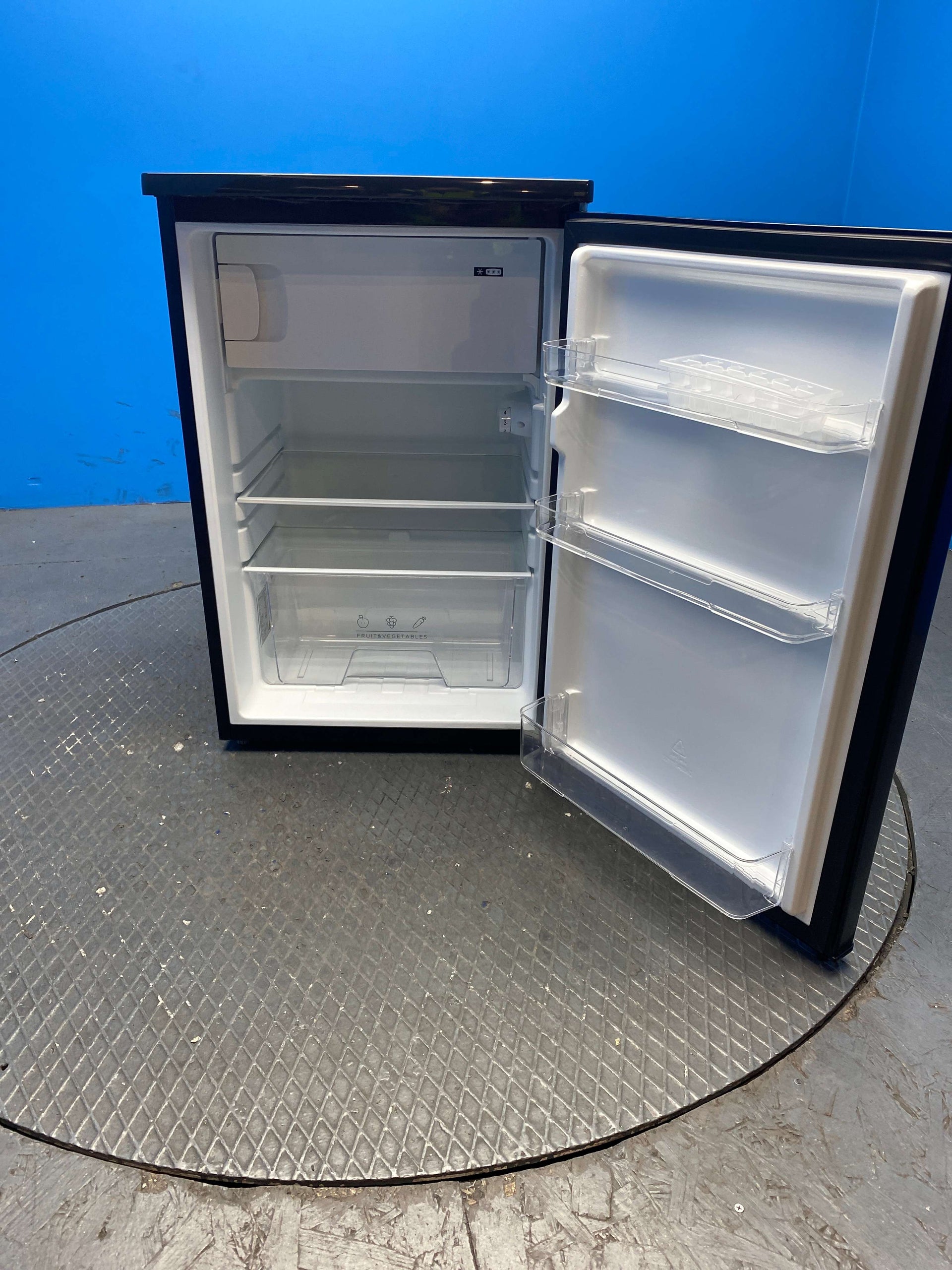 Statesman R155B 55cm 113 Litre Under Counter Fridge