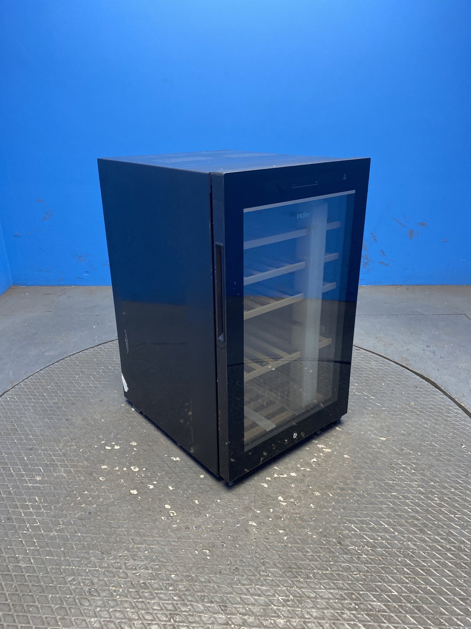 Haier HWS49GA Series 5 49 Bottle Wine Cooler