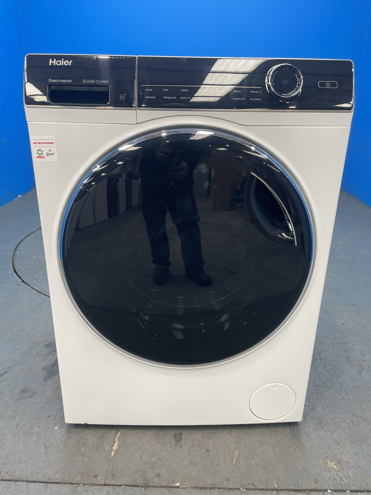 HW100 B14979U1 I Pro Series 7 Plus 1400rpm Washing Machine