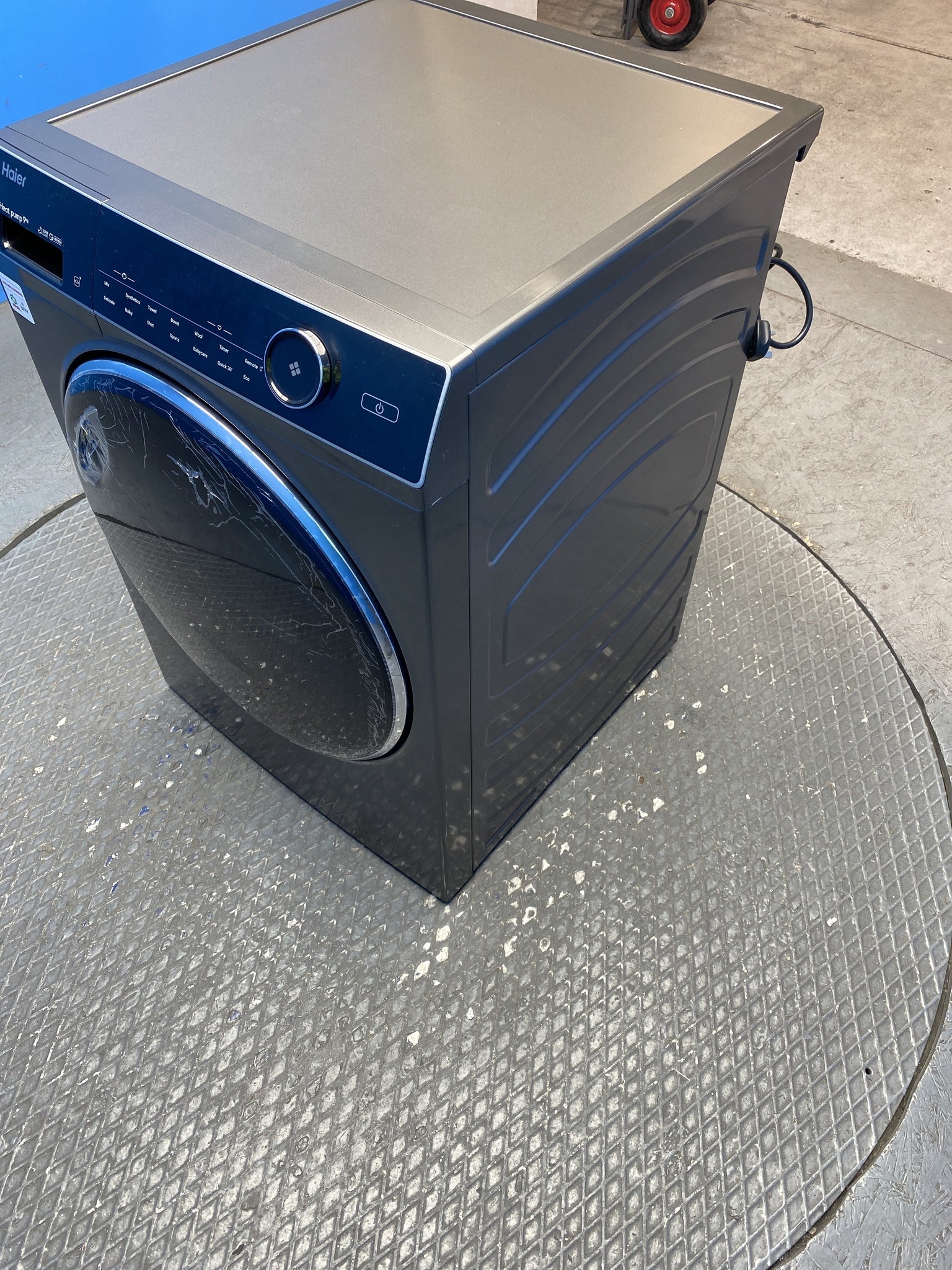 Haier HD90-A3Q979SU1 9kg Heat Pump Tumble Dryer