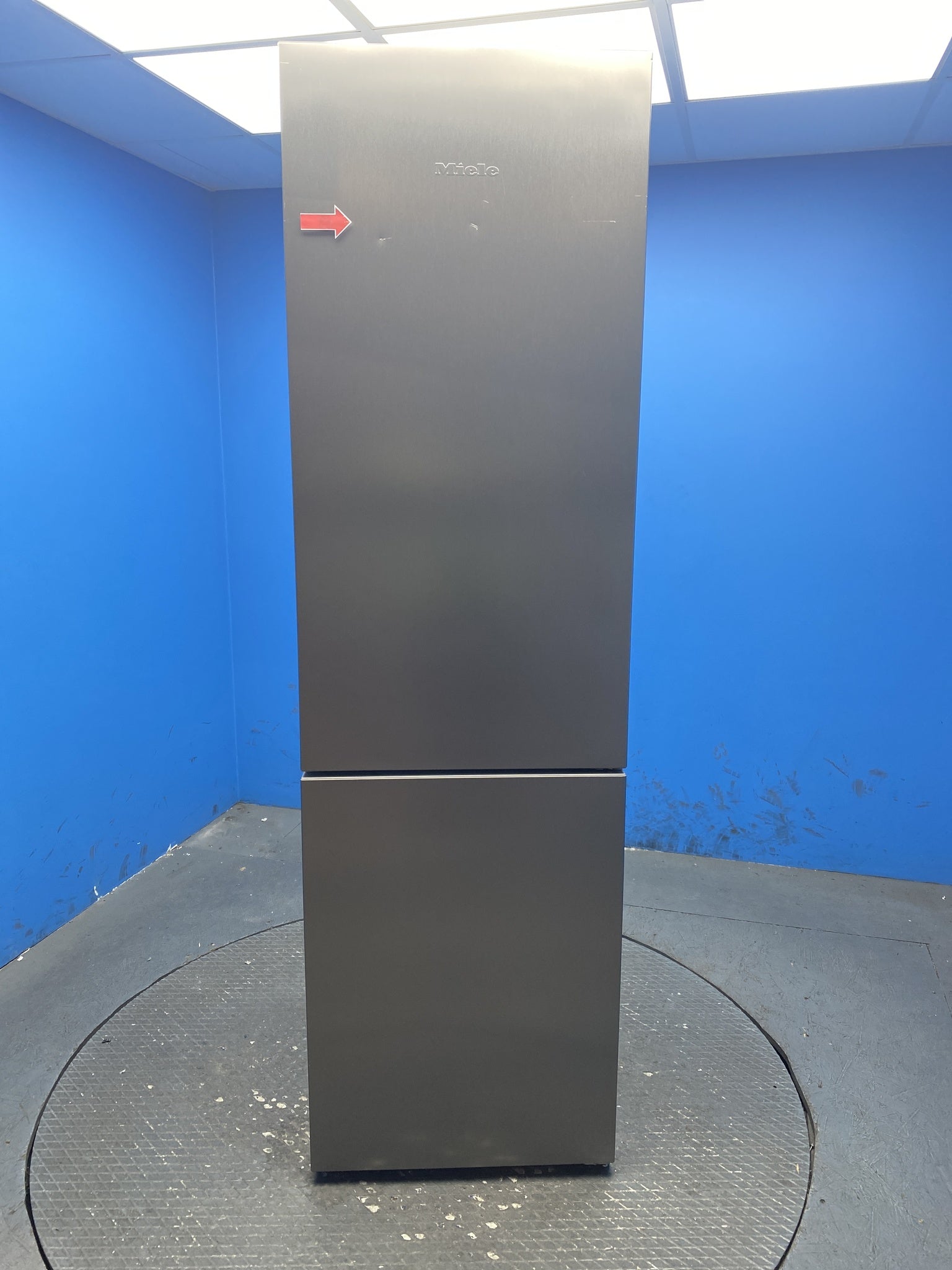 Miele KFN4395DD 371 Litre 60cm Frost Free Fridge Freezer