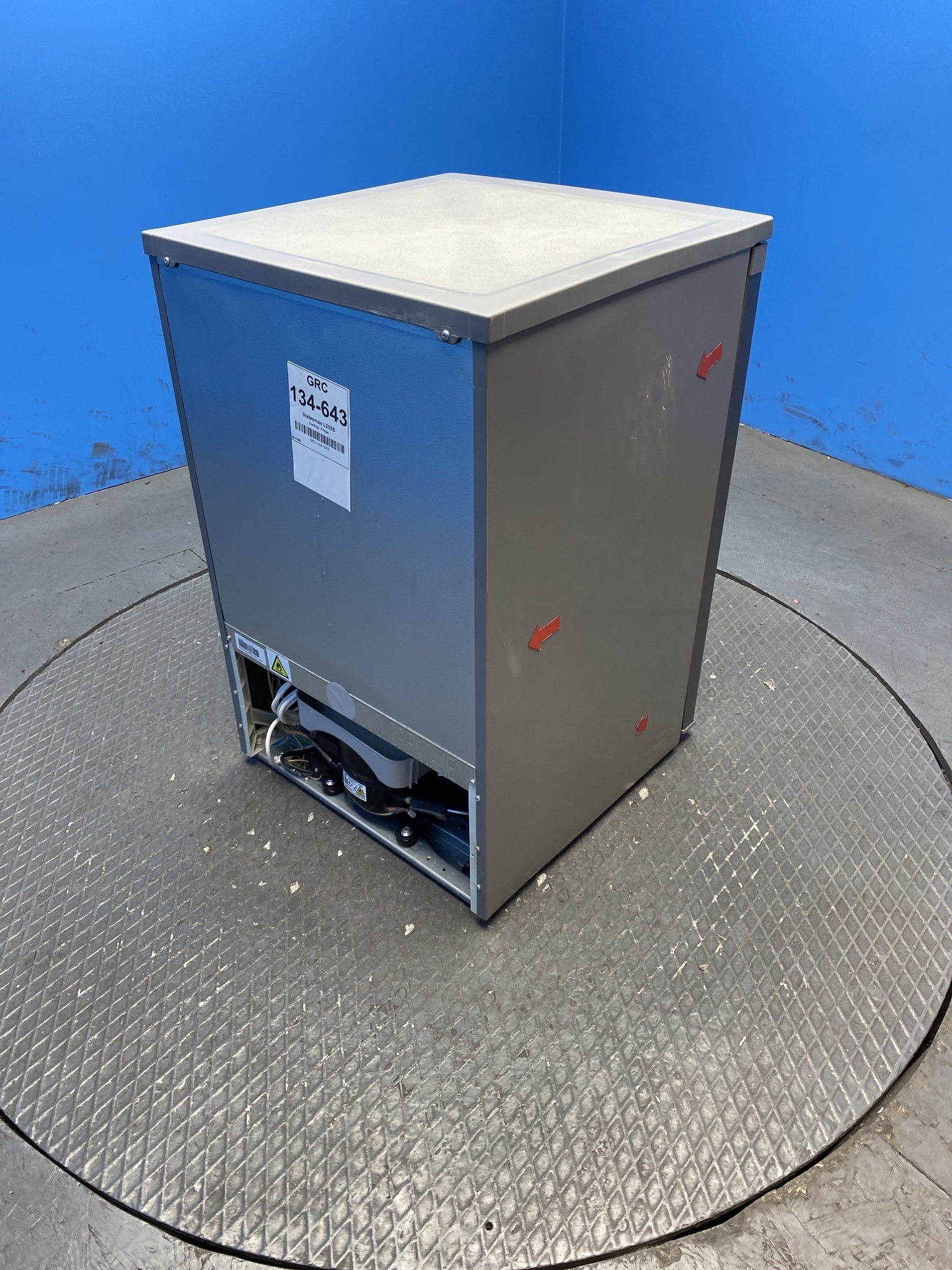 Statesman L255S 113 Litre 55cm Under Counter Fridge