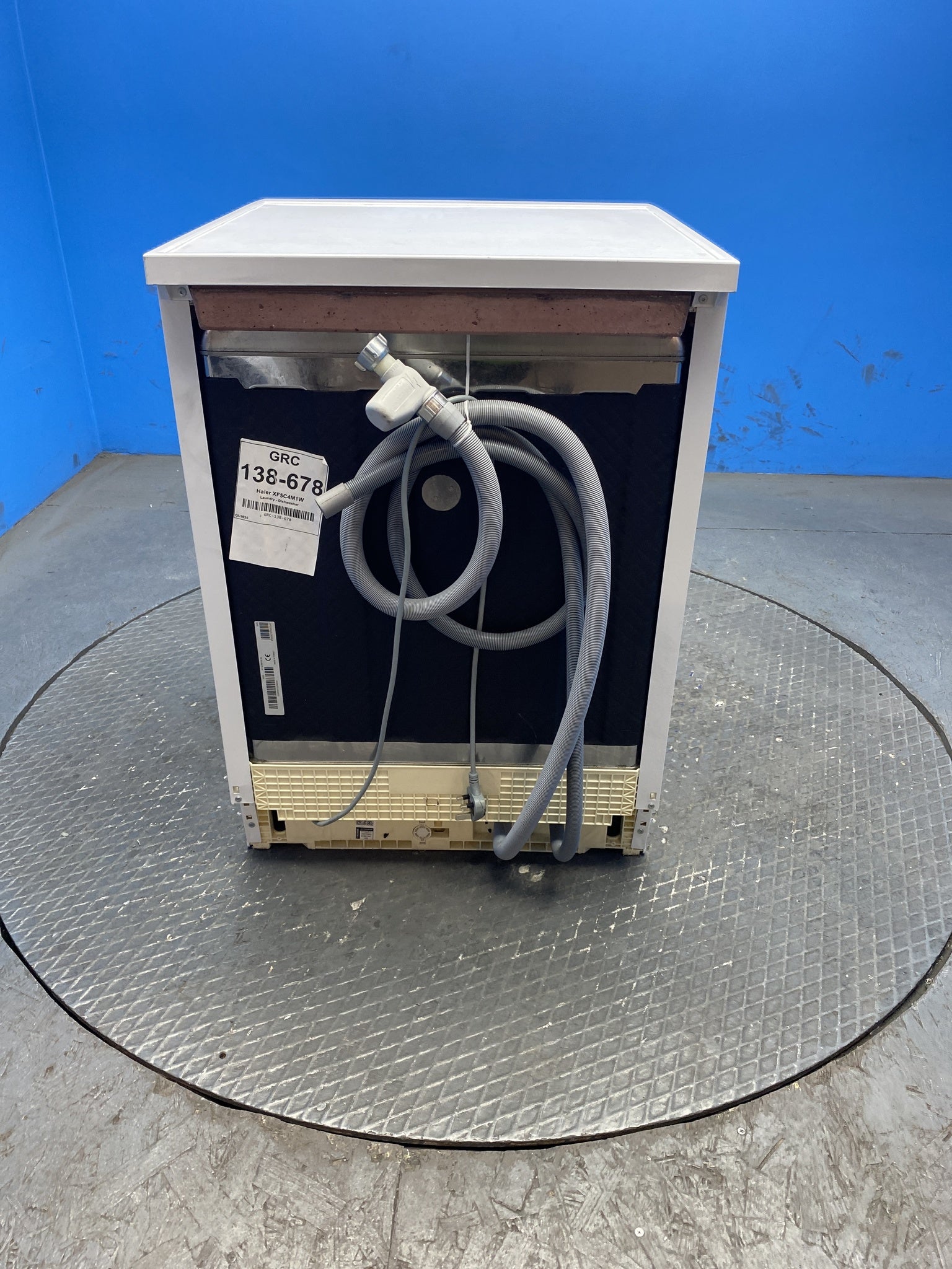 Haier XF5C4M1W I-Pro Series 3 15 Place Setting Dishwasher