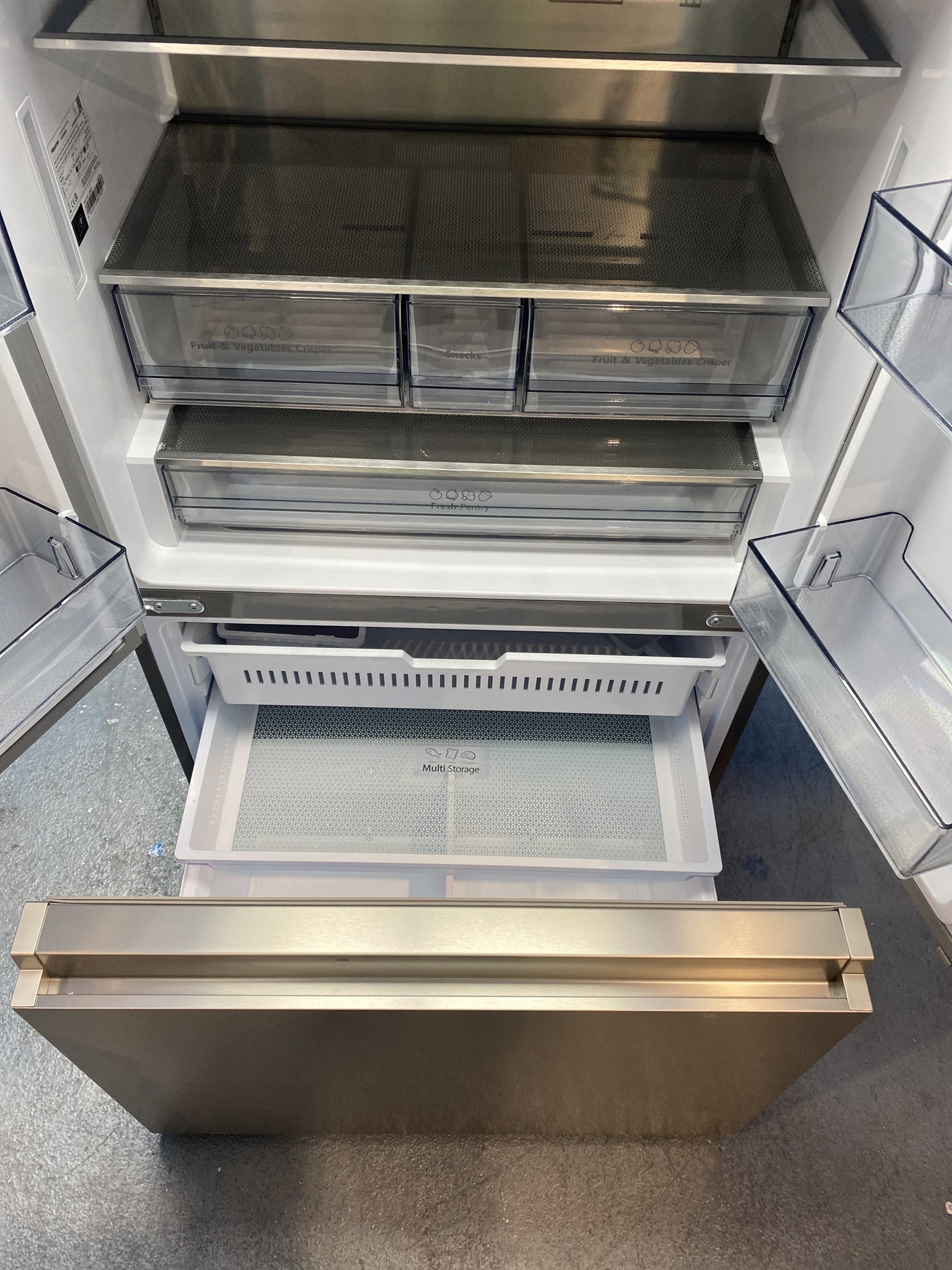 Hisense RF815N4SESE French Door 364 Litre Fridge Freezer