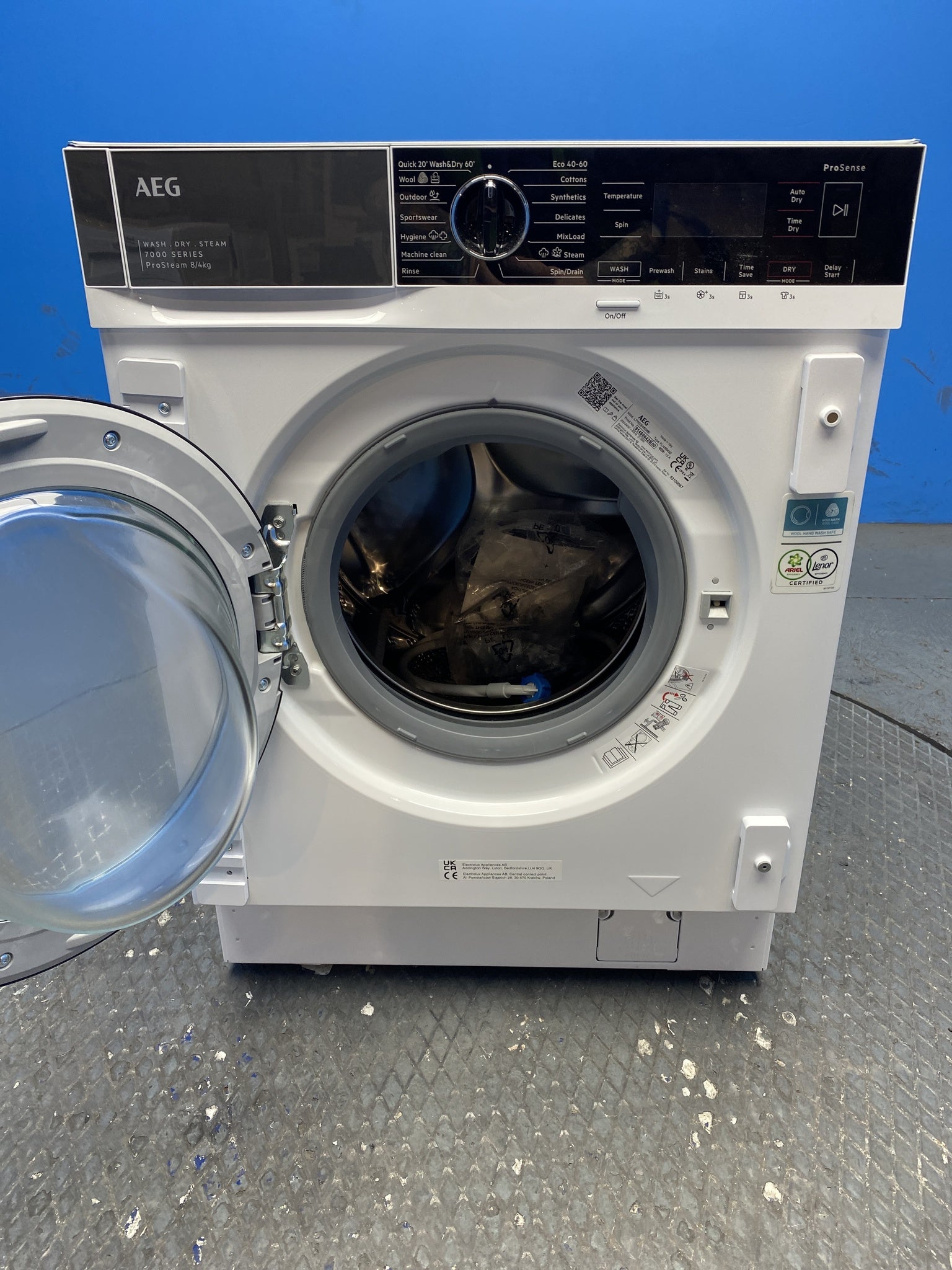 AEG 7000 ProSteam L7WC84636BI 8/4kg 1600rpm Integrated Washer Dryer