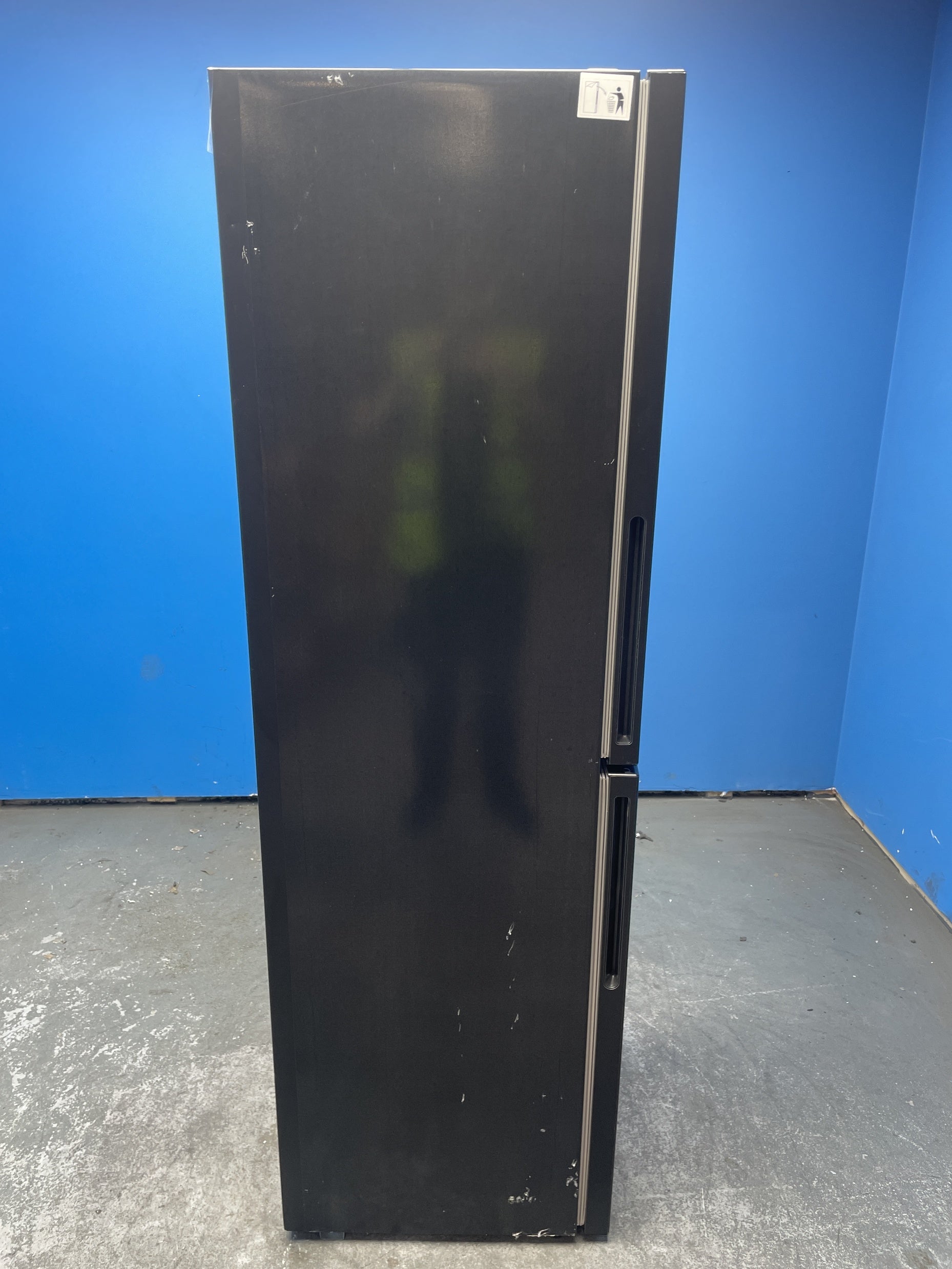 #GRC-159-260 - Hoover HVT3CLECKIHB 235 Litre Combi Fridge Freezer