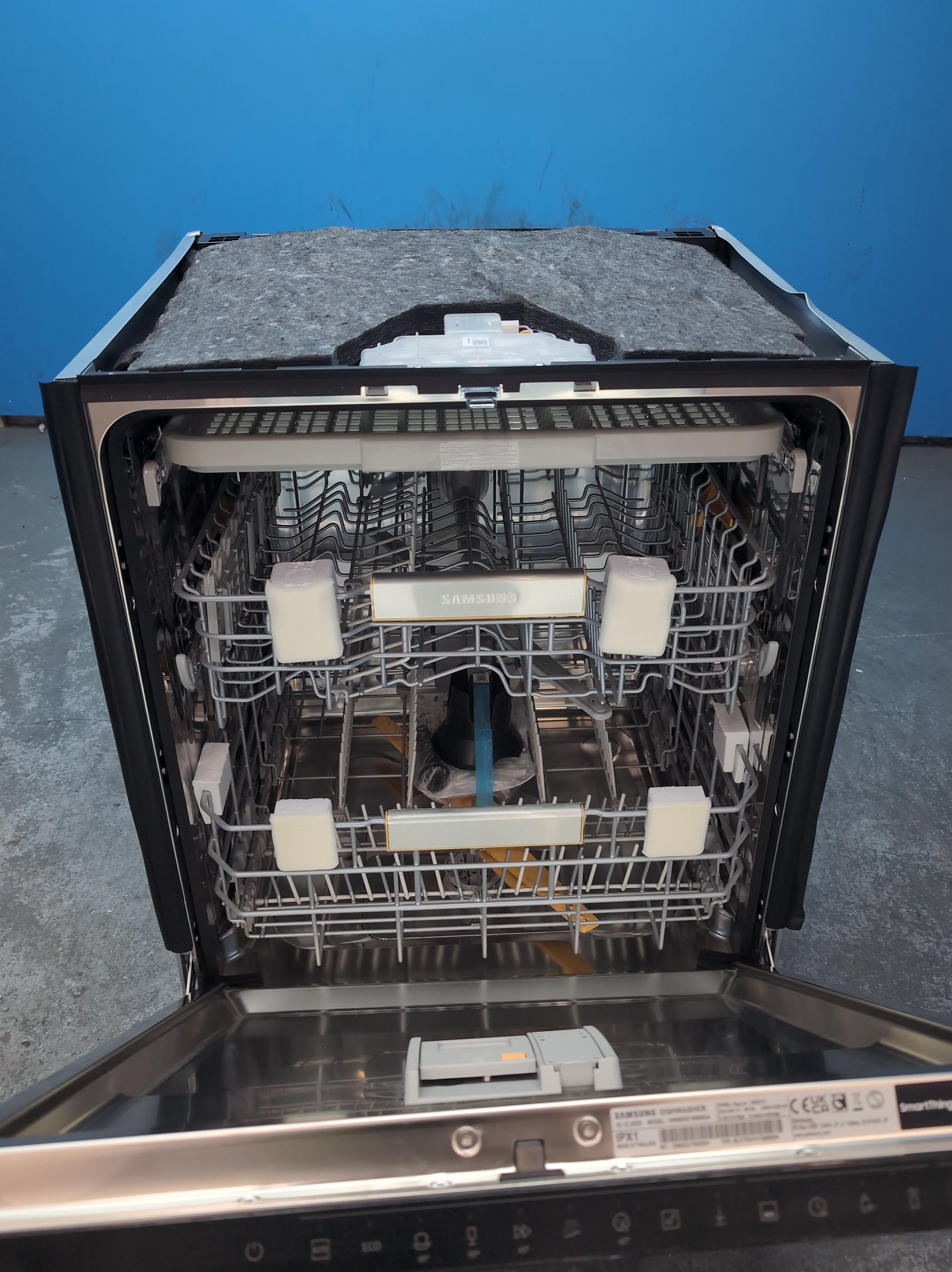 #GRC-163-520 - Samsung Series 6 60cm Integrated Dishwasher – 14 Place Settings, SmartThings