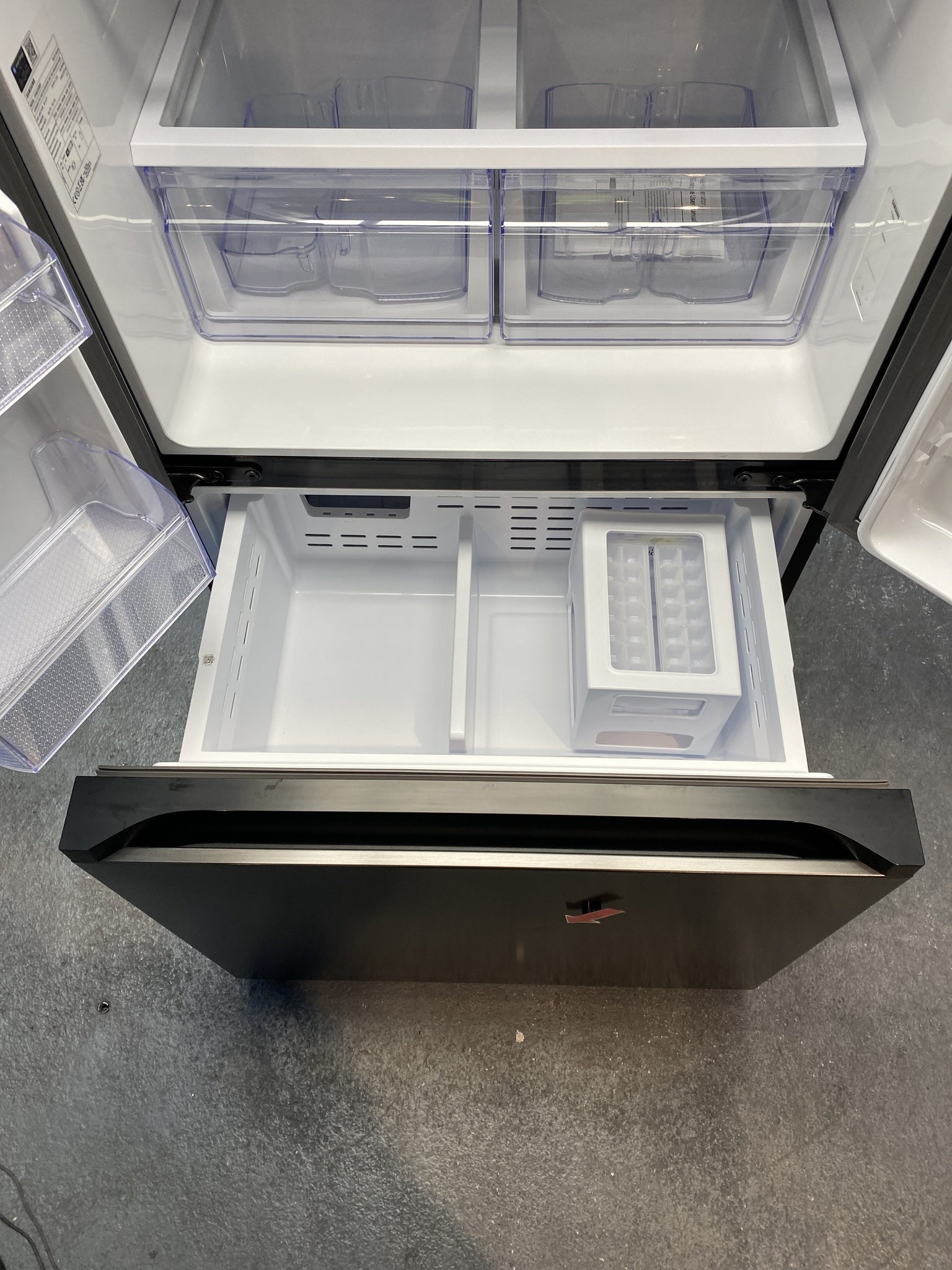 Samsung RF50C532EB1 Series 7 SpareMax 495L French Door Fridge Freezer