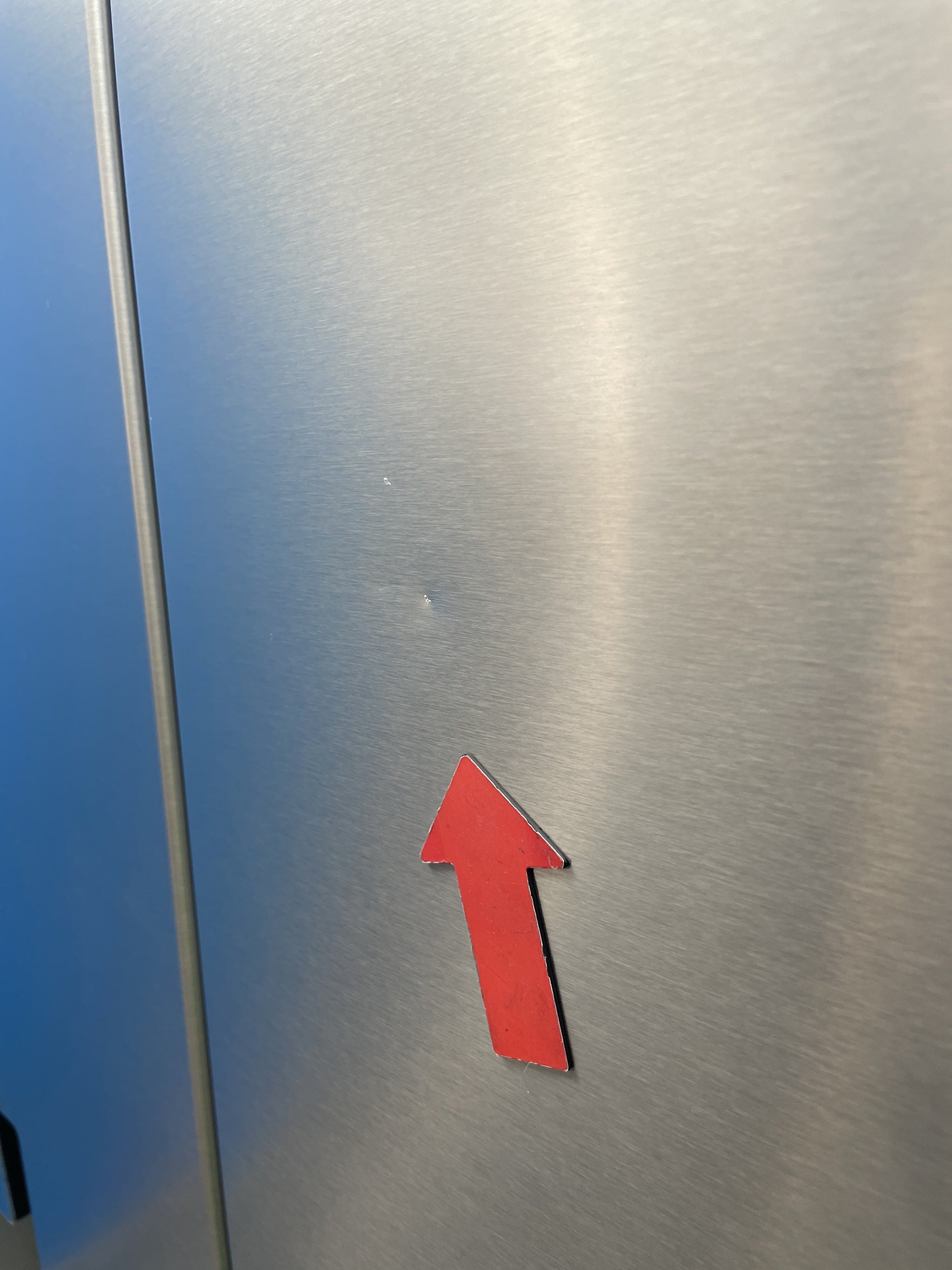 #GRC-157-493 - Hisense RQ760N4SASE 4-Door 584L American Fridge Freezer