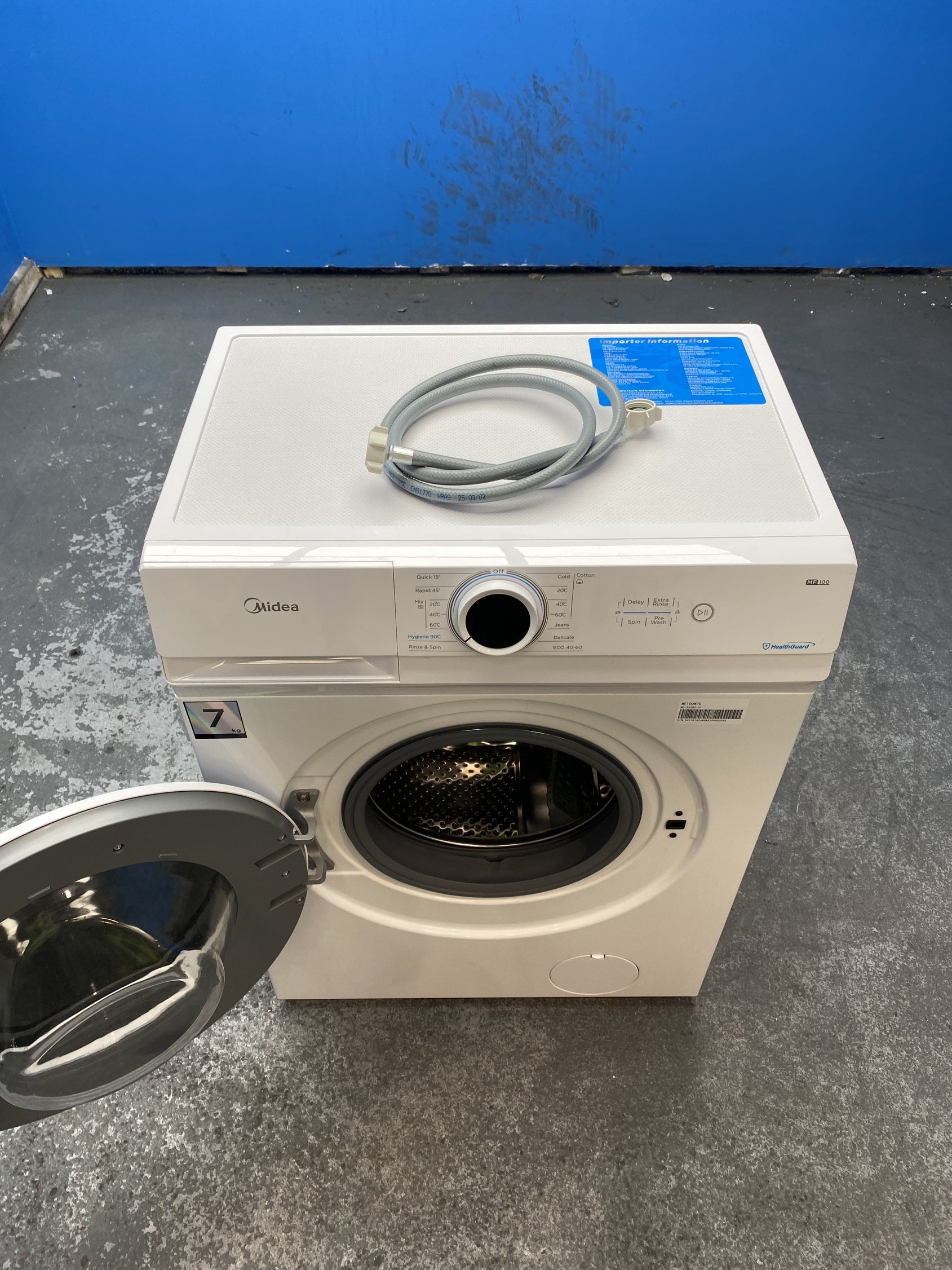#GRC-156-778 - Midea MF100W70 7kg 1200 Spin Washing Machine