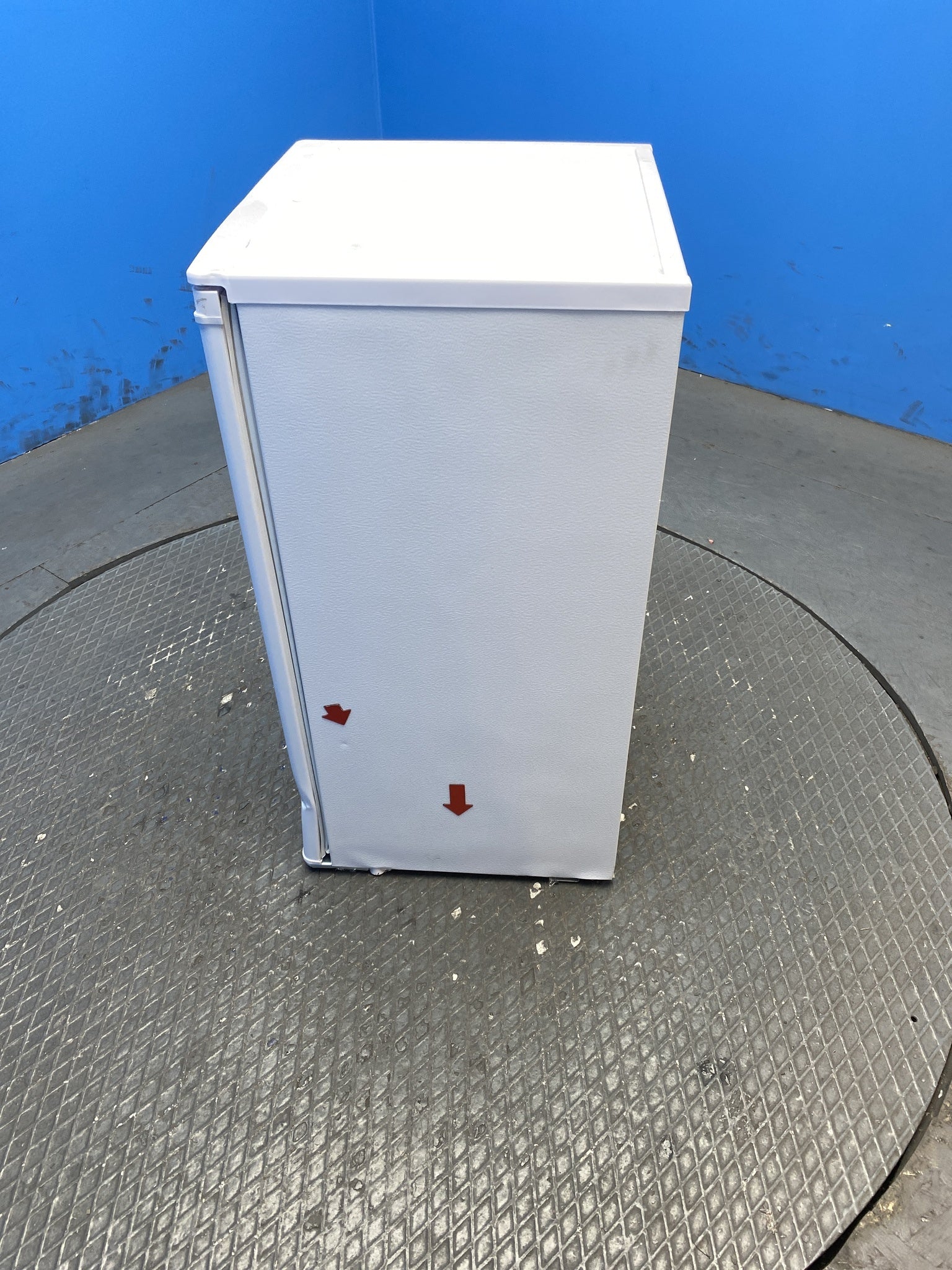 Igenix IG3960E 92 Litre Under Counter Larder Fridge