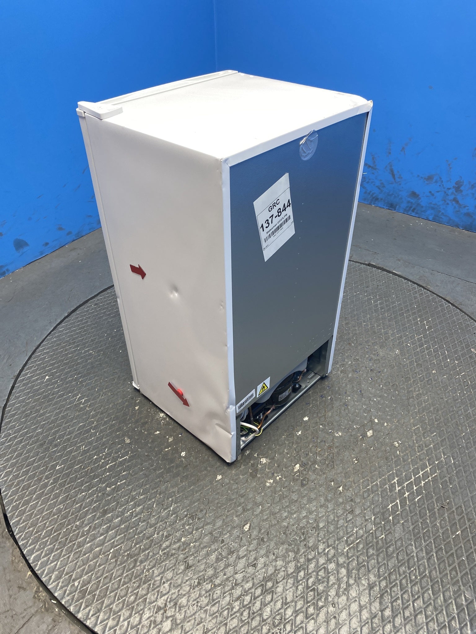 Statesman UC47LFW 93 Litres Under Counter Fridge