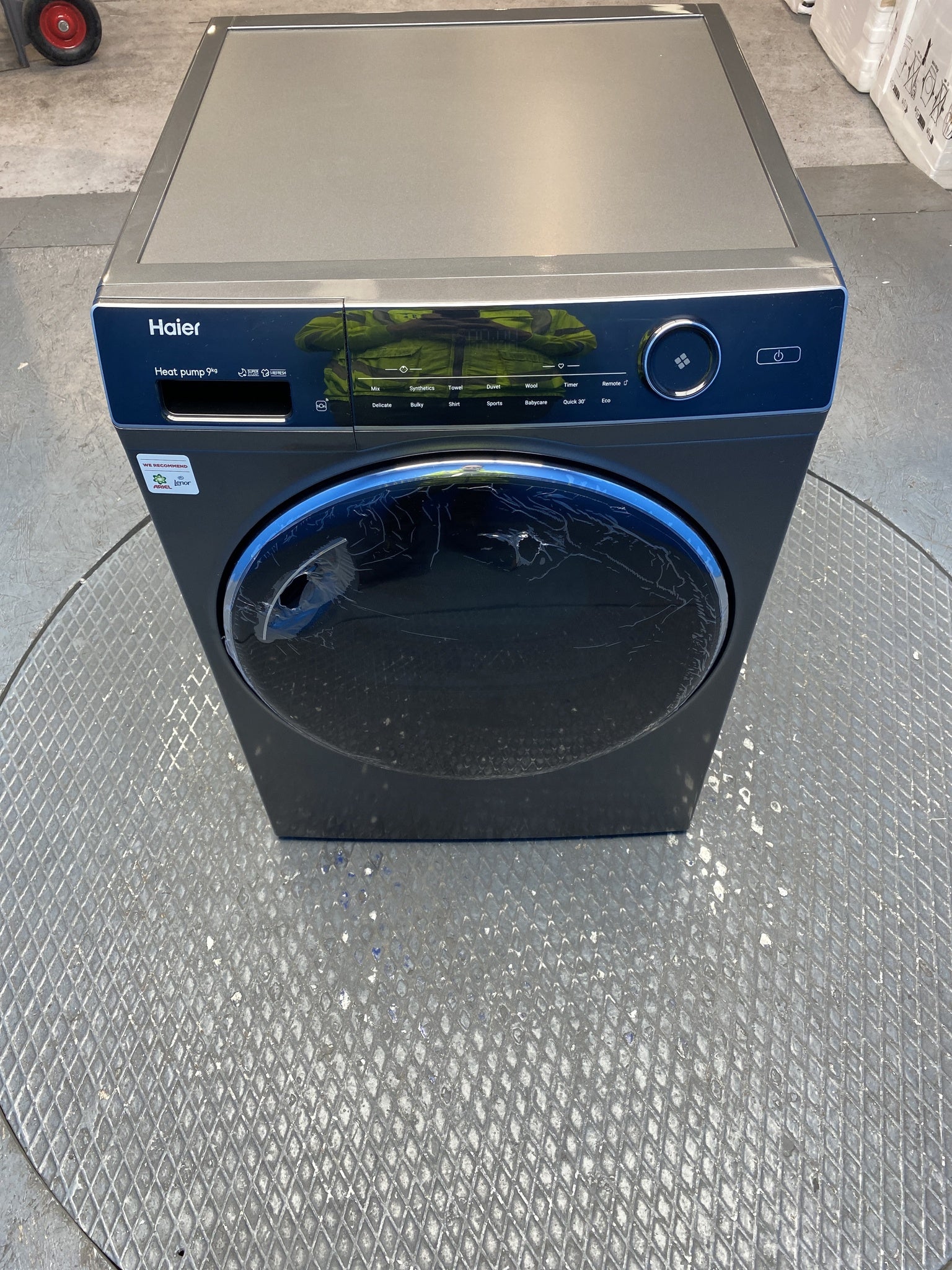 Haier HD90-A3Q979SU1 9kg Heat Pump Tumble Dryer