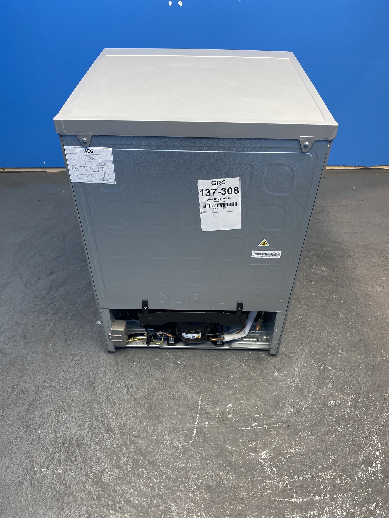 AEG 3000 Series RTB515E1AU Under Counter Fridge