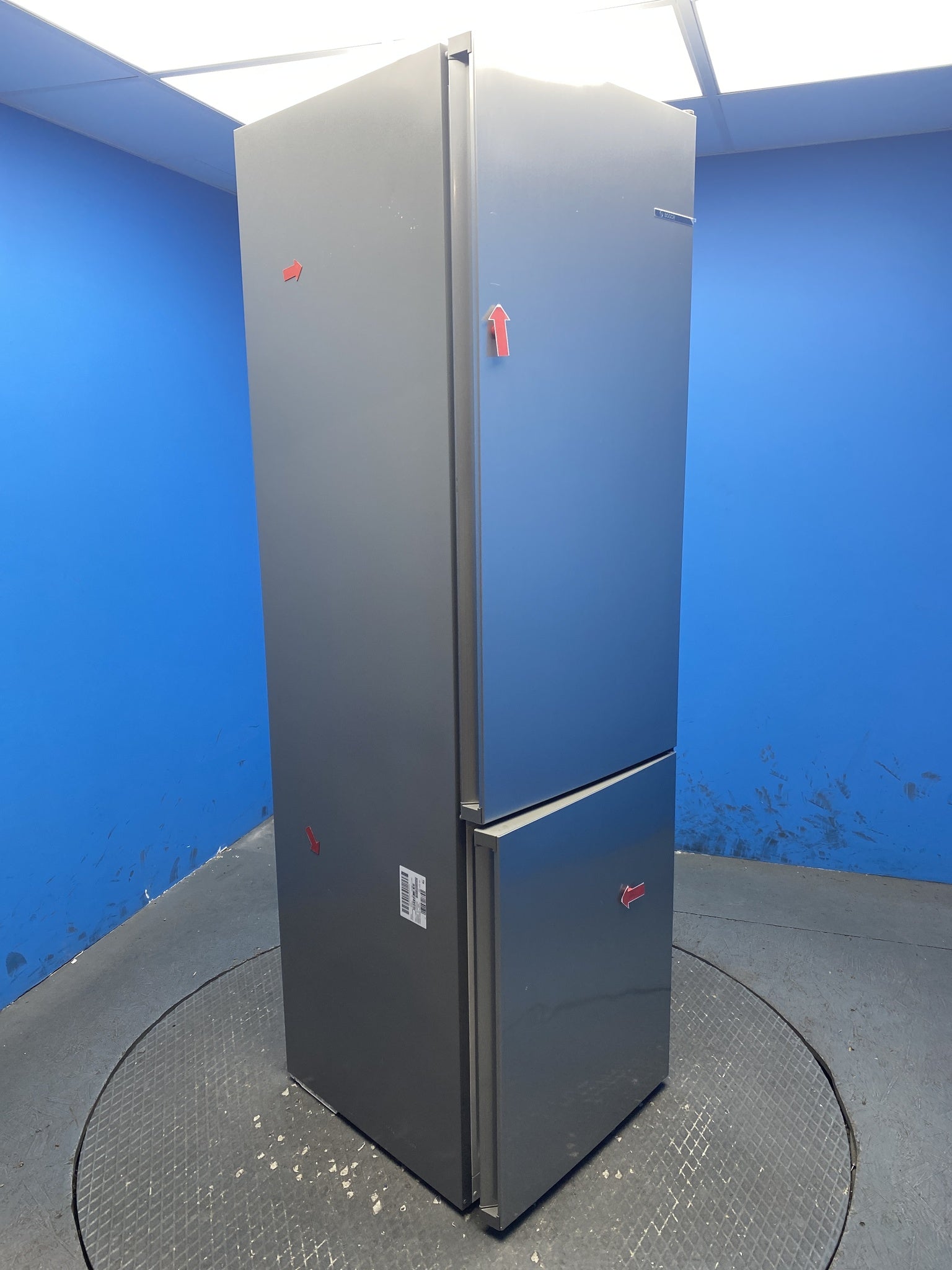 Bosch 363L Freestanding Frost Free Fridge Freezer Silver