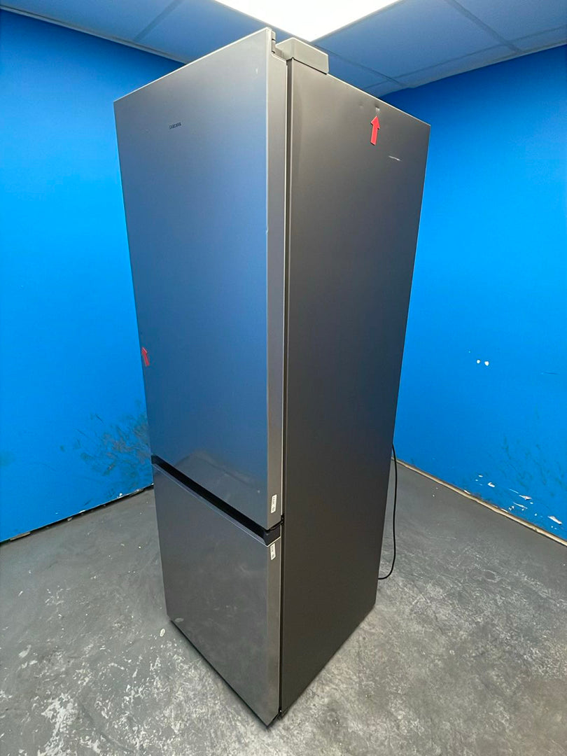 #GRC-162-227 - Samsung Series 6 SpaceMax RB34C600DSA Smart Fridge Freezer