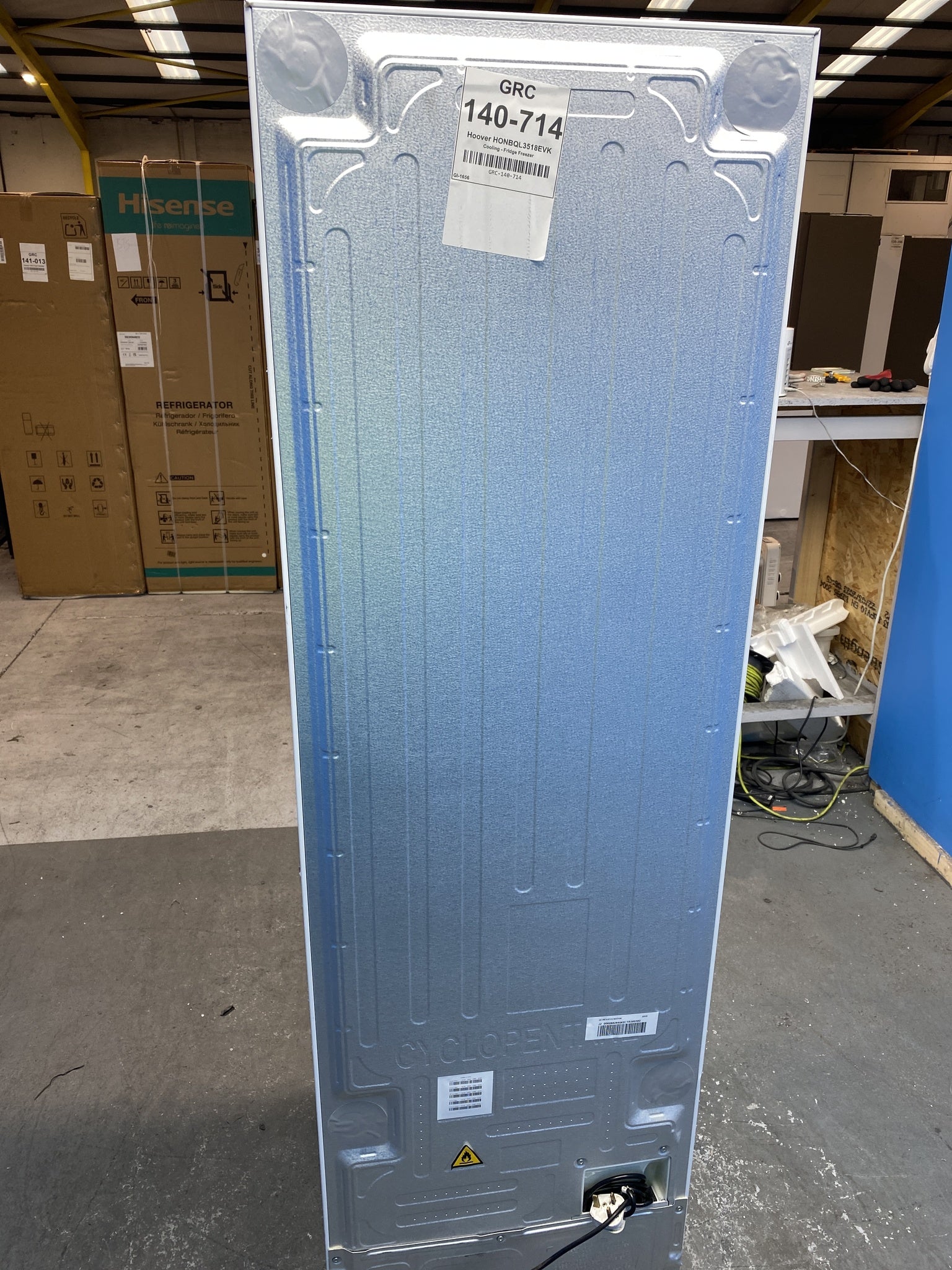 Hoover HONBQL3518EVK Integrated 268 Litre Low Frost Fridge Freezer