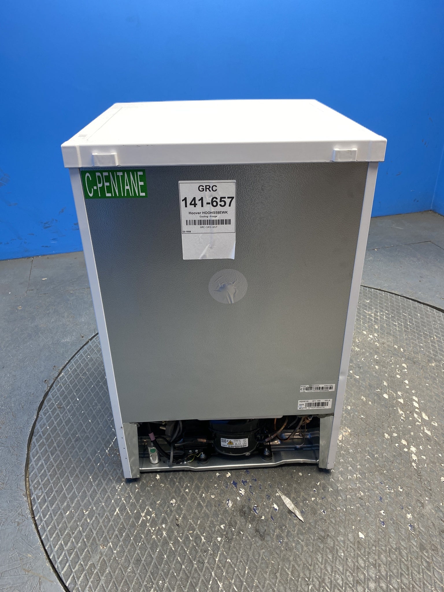 Hoover Comfort HOOHS58EWK 55cm Undercounter Fridge with Icebox