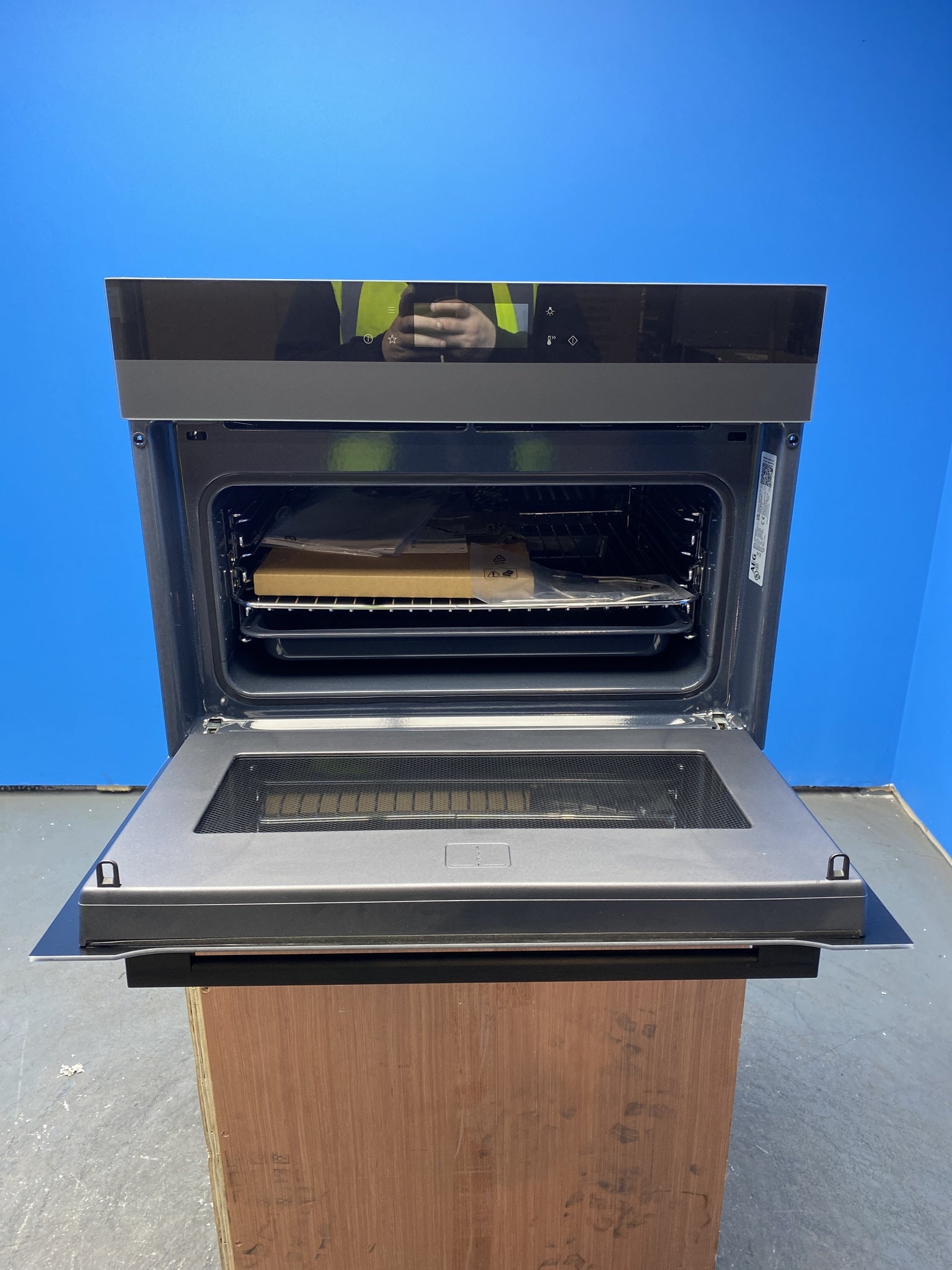 AEG KMK768080T 43 L CombiQuick Built-In Microwave Oven