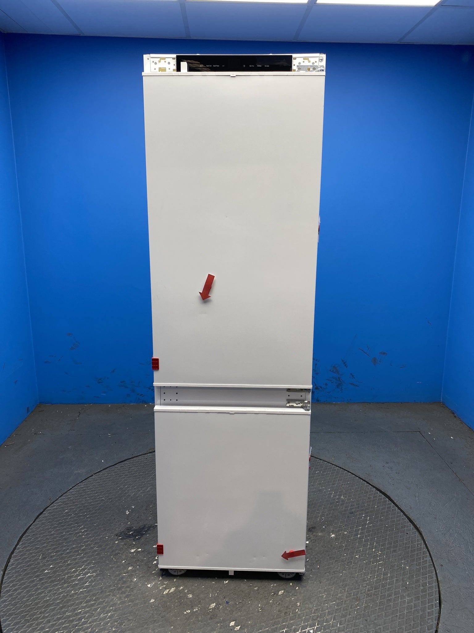 Haier HBQW5518DK-1 248L Smart Integrated 70/30 Fridge Freezer