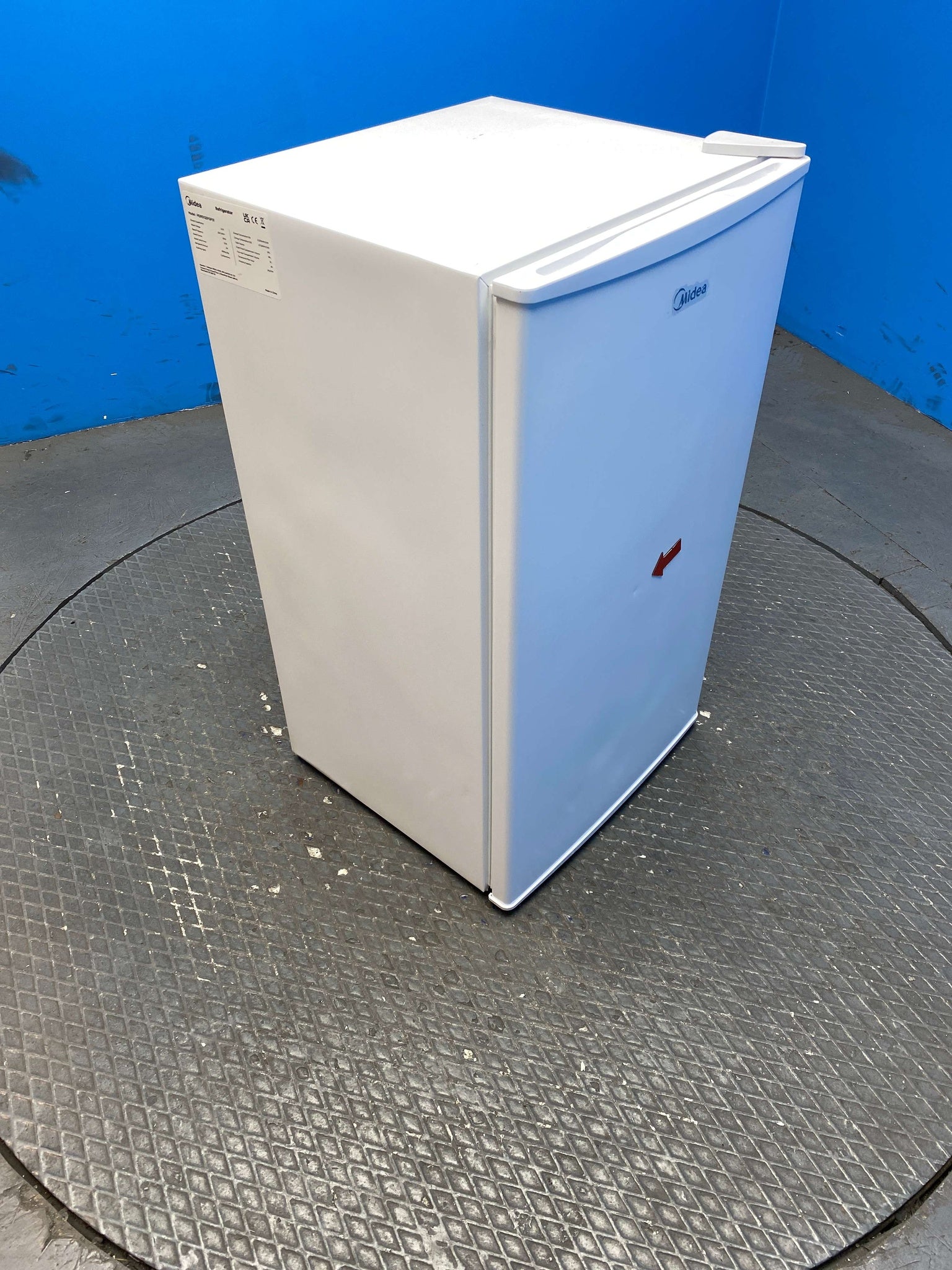 Midea MDRD125FGF01 80 Litre Under Counter Fridge