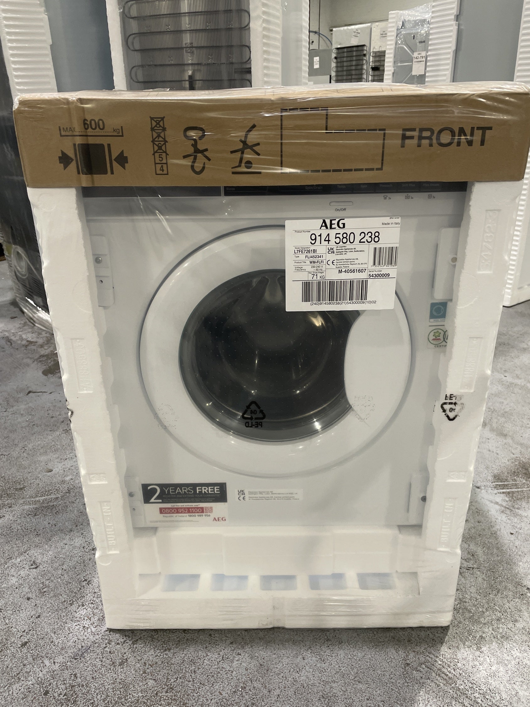 7000 Series L7FE7261BI Integrated 1200rpm Washing Machine