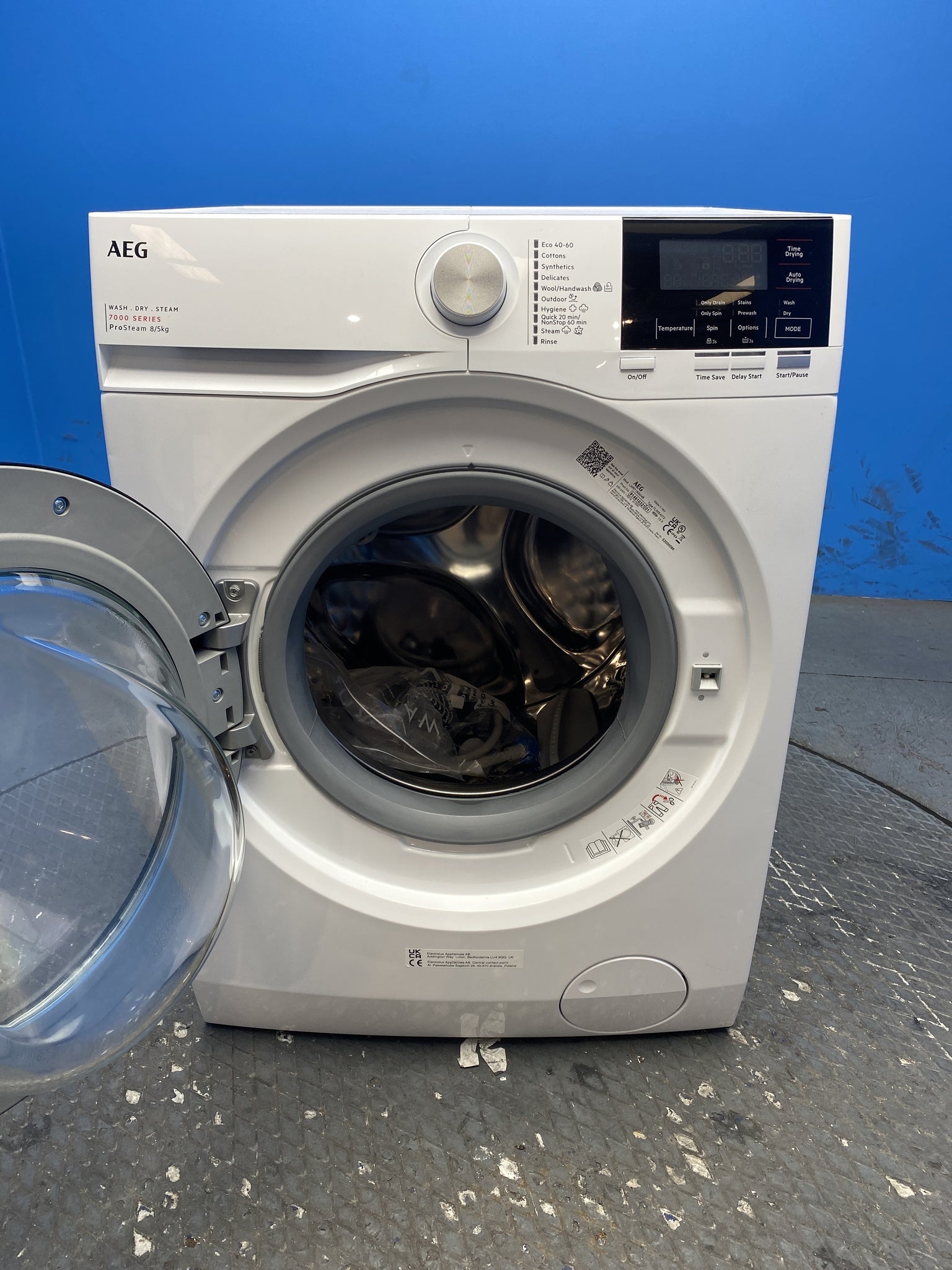 AEG LWR7185M4B ProSteam 8/5kg 1400rpm Washer Dryer