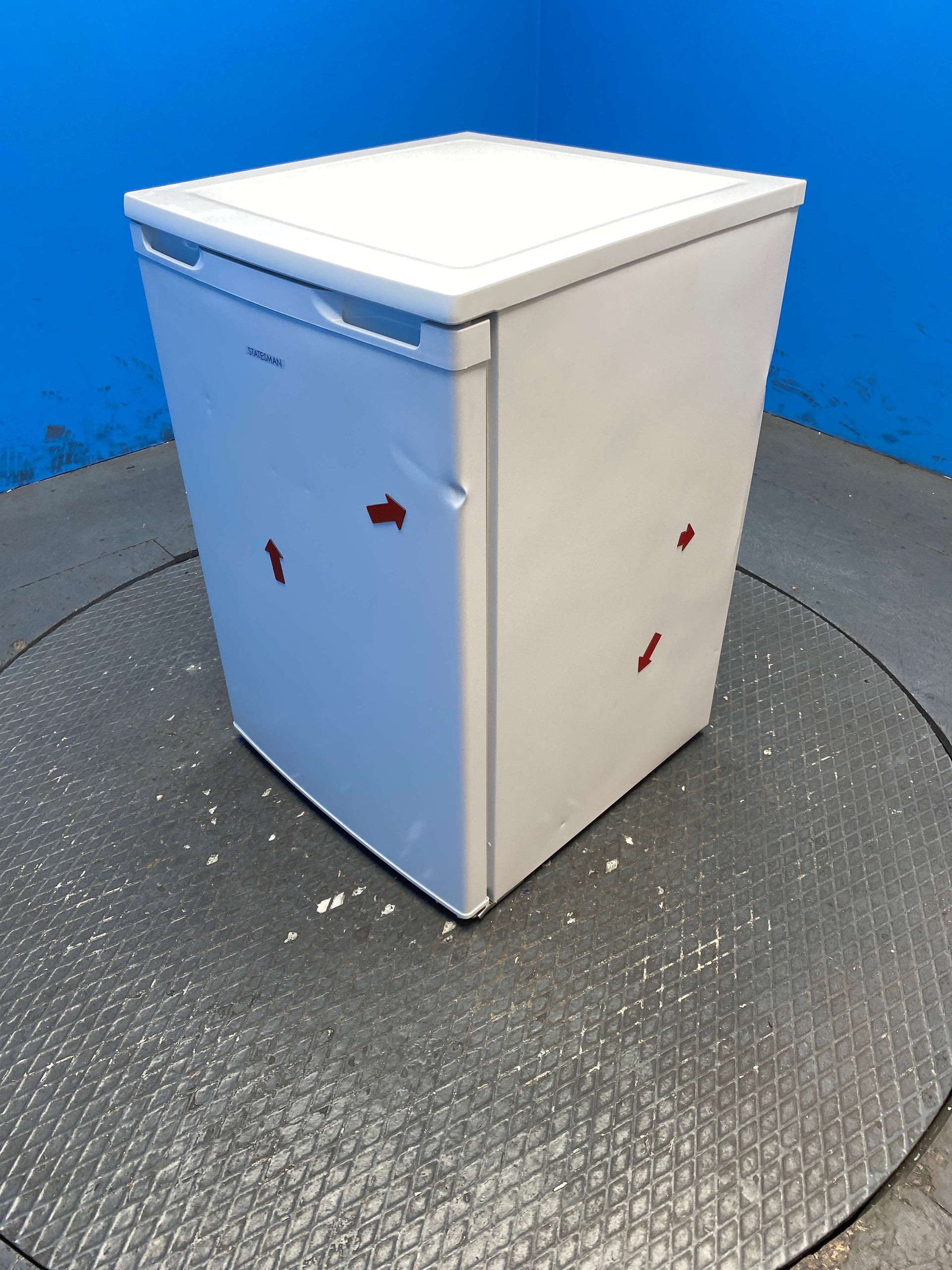 Statesman L255W 113 Litre 55cm Under Counter Fridge