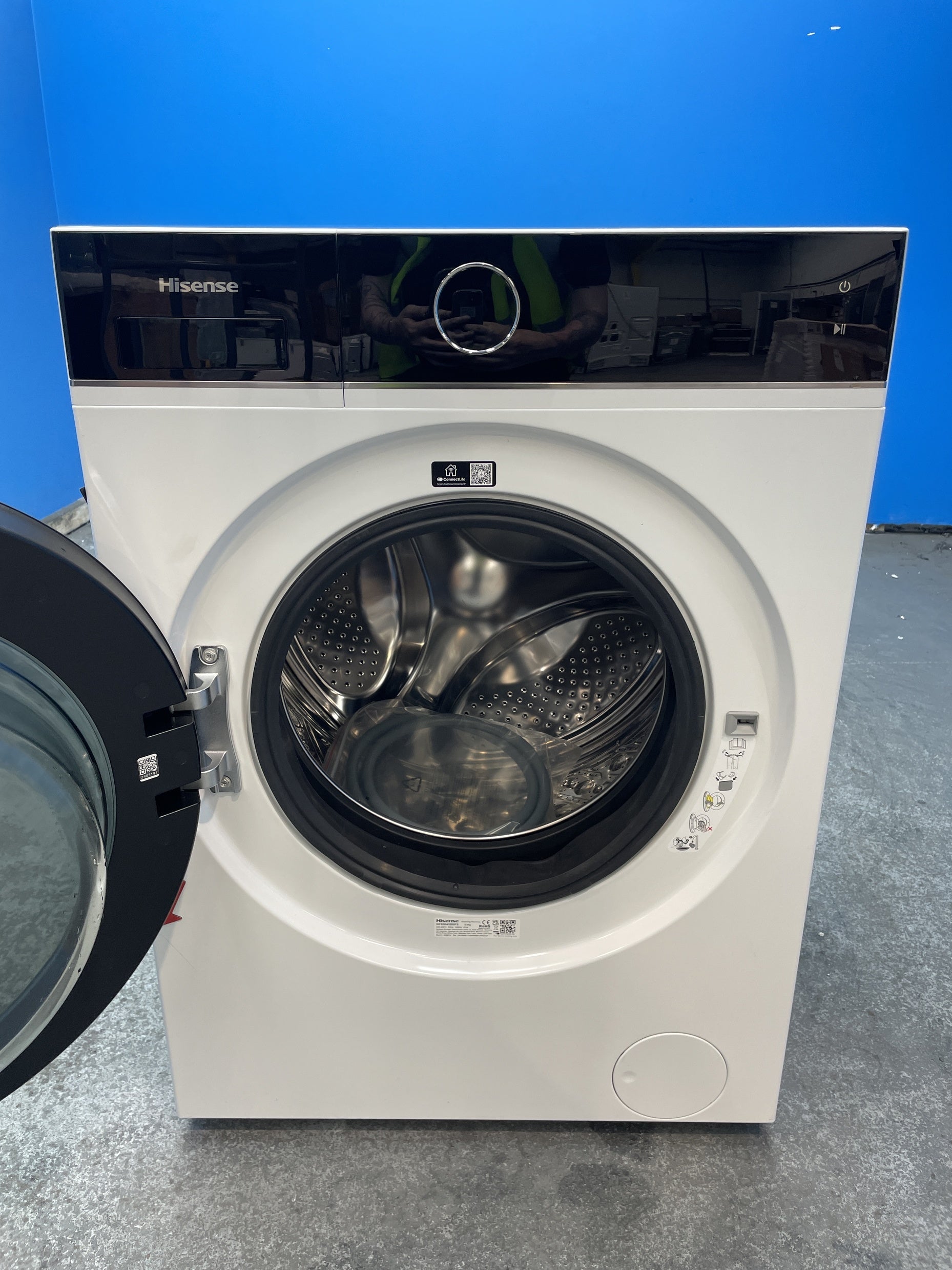 #GRC-158-052 - Hisense WF5I9043BWFS 9kg 140rpm KitchenFit Washing Machine
