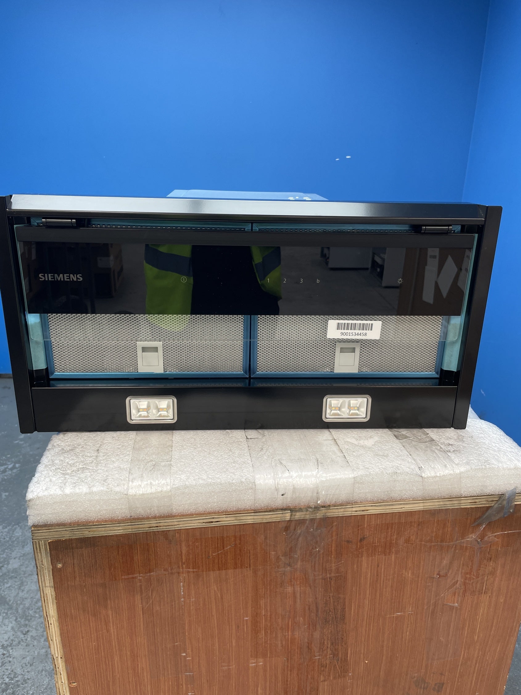 #GRC-156-634 - Siemens LJ67BAM60B Built-in 60cm Cooker Hood