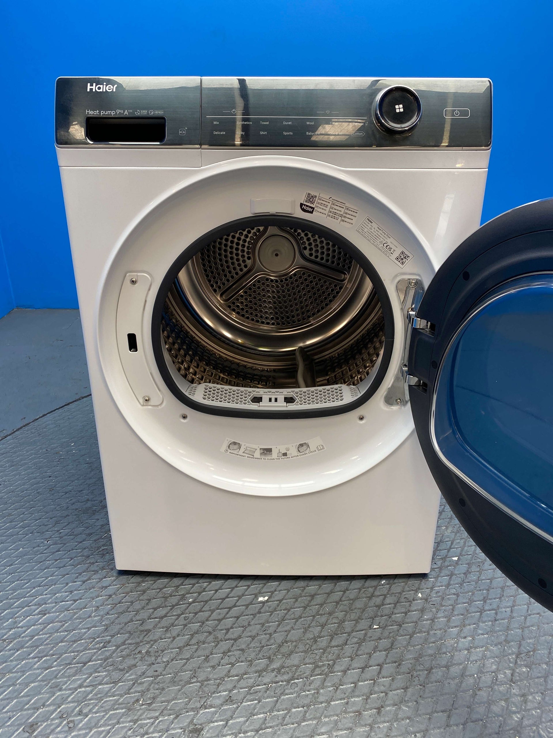 Haier HD90-A3Q979U1 9kg Heat Pump Tumble Dryer