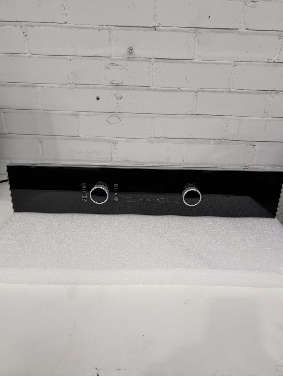 #GRC-154-179 - Miele H2465BP Oven Control Board