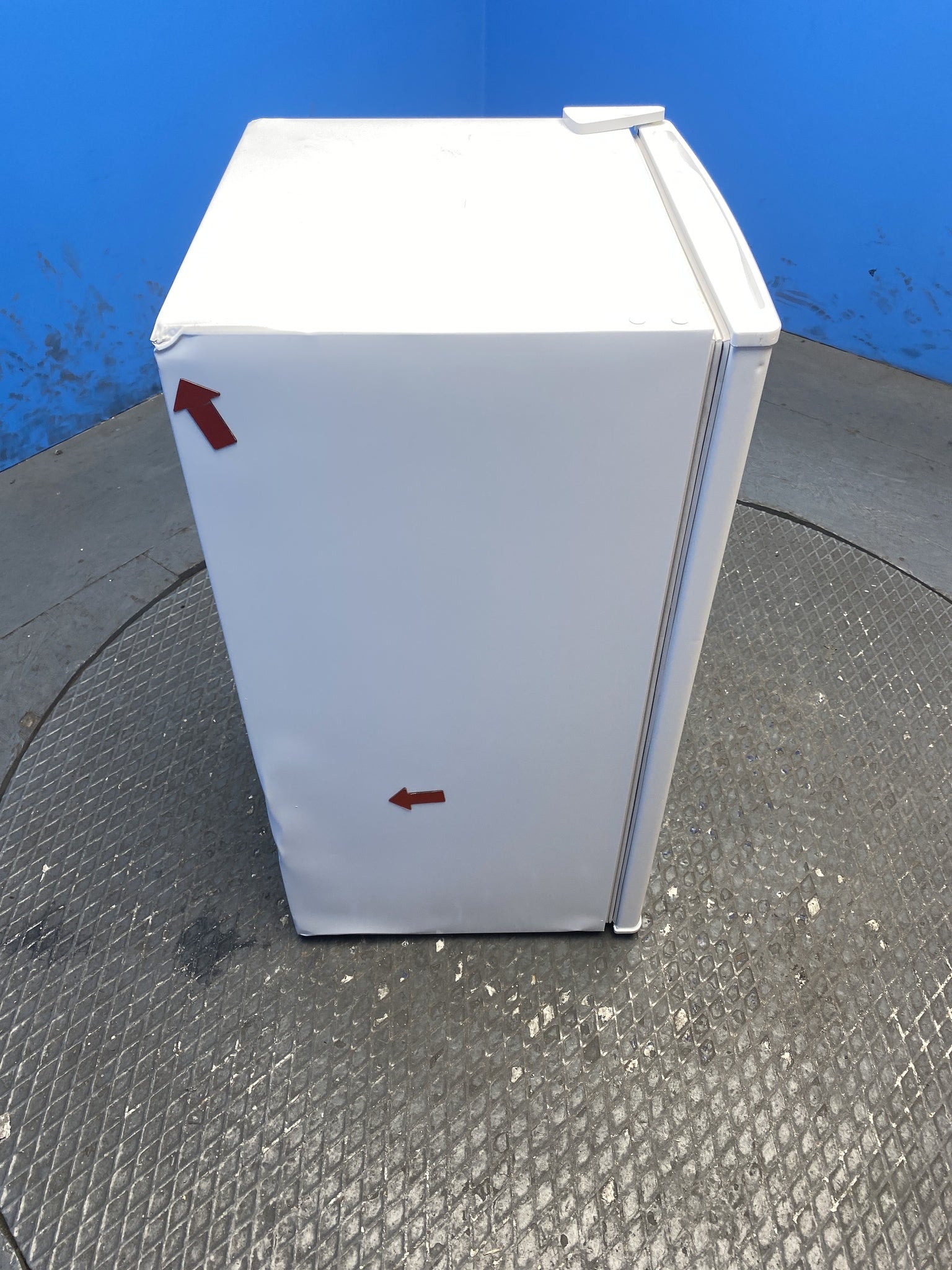 Statesman UC47LFW 93 Litres Under Counter Fridge