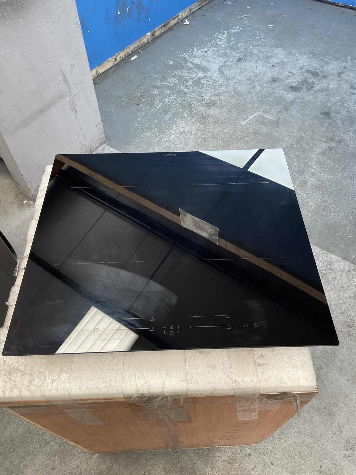 HAISJ64MC Series 2 60cm 4 Zone Smart Induction Hob