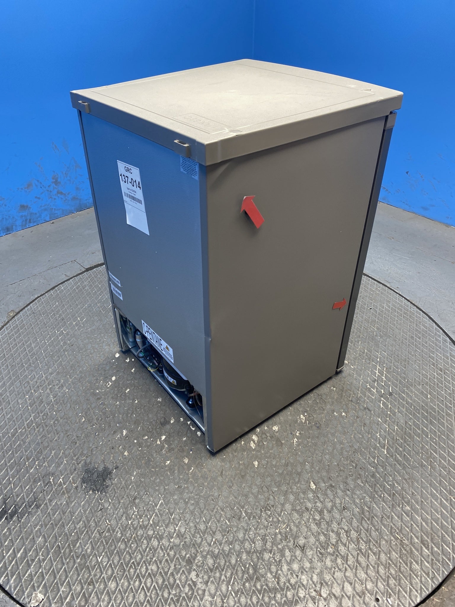 Igenix IG255X 136 Litre Undercounter Fridge