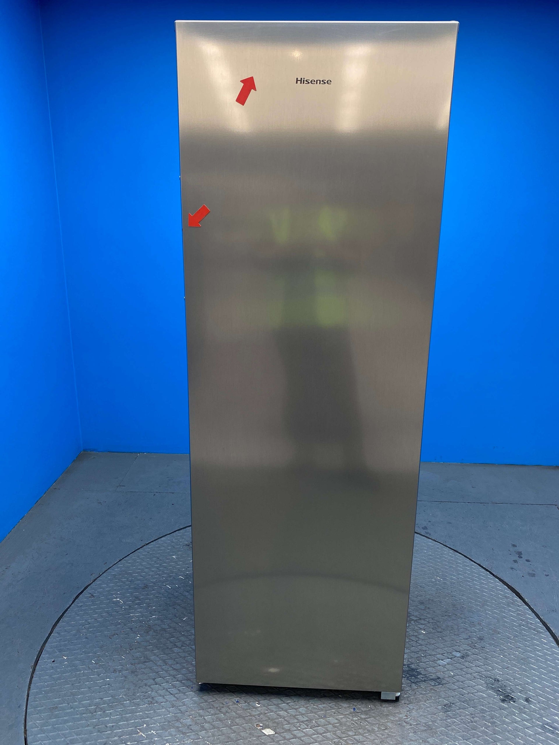 Hisense RL415N4ACE Tall 322 Litre No Frost  Larder Fridge