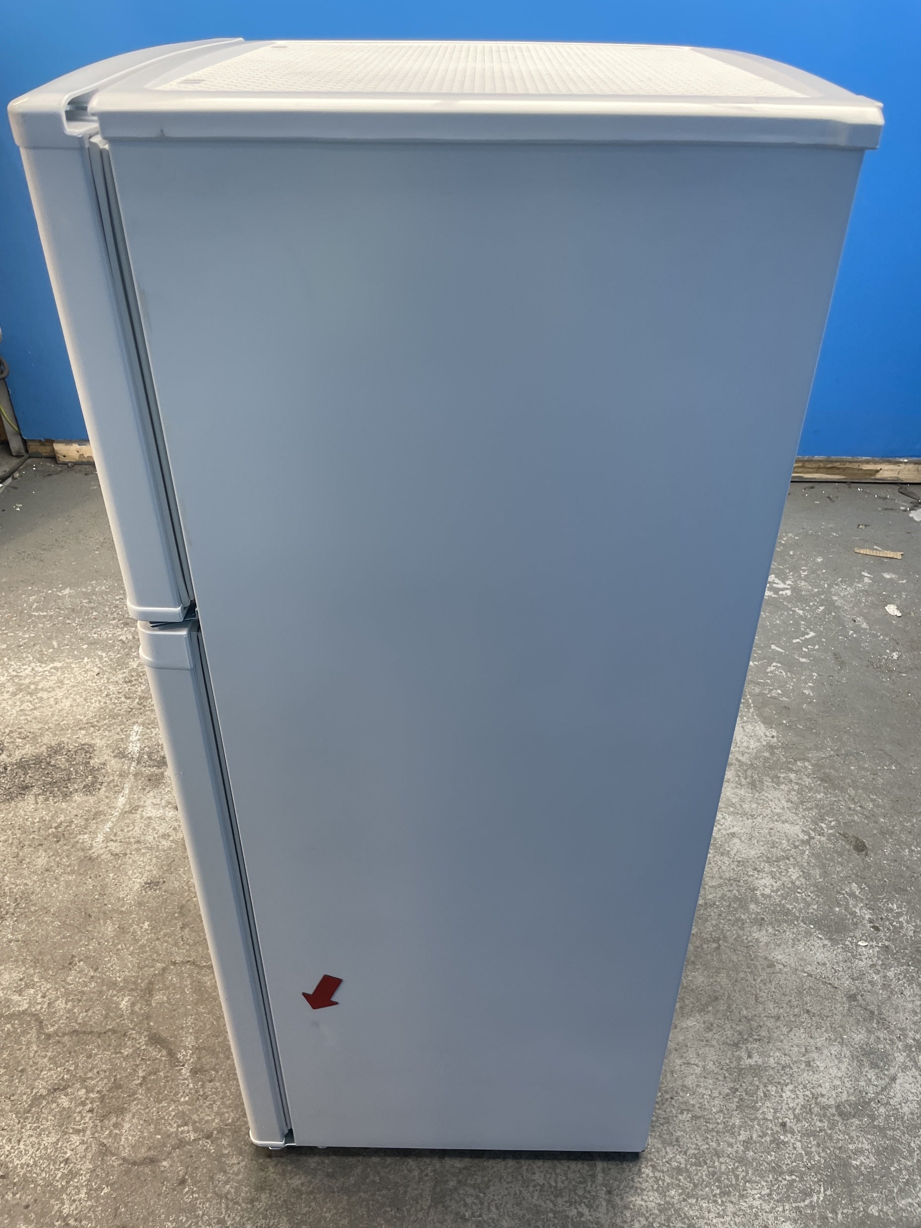 #GRC-157-902 - Candy CDH1S313EWK Slimline 117 Litre Top Mount Fridge Freezer