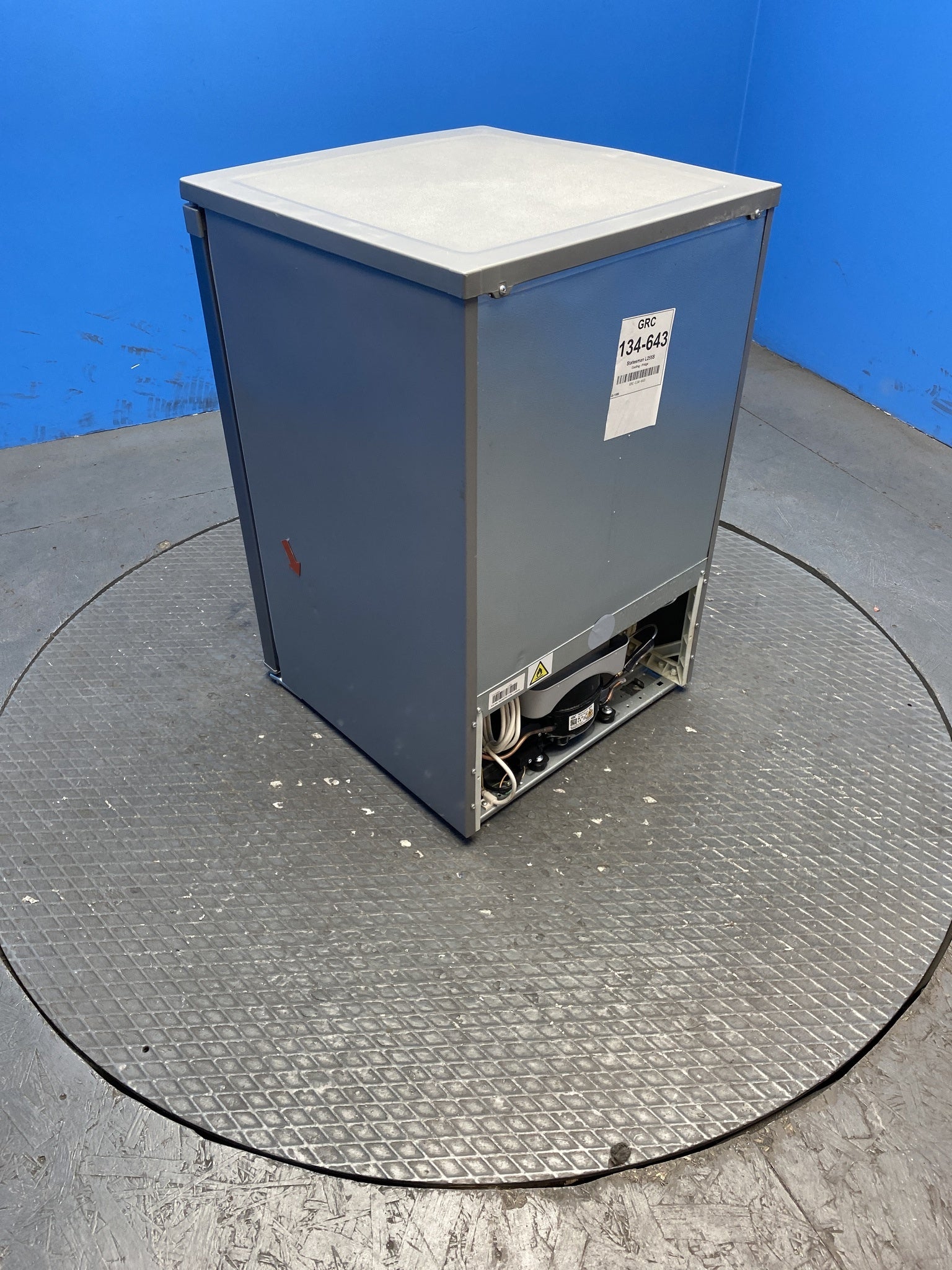 Statesman L255S 113 Litre 55cm Under Counter Fridge